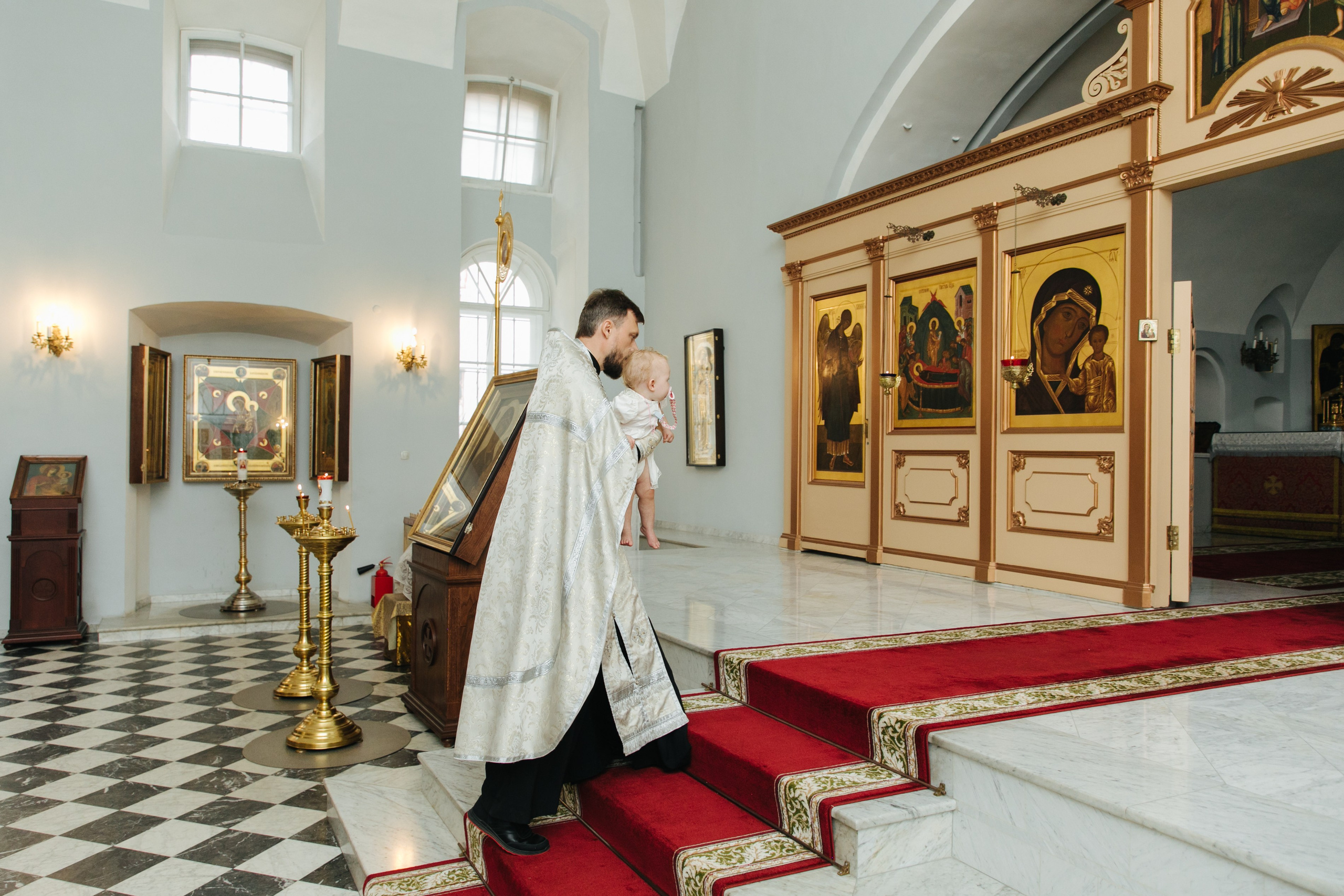 Крещение церковь Трех Святителей СПб. Фотограф на крещение в Санкт Петербурге