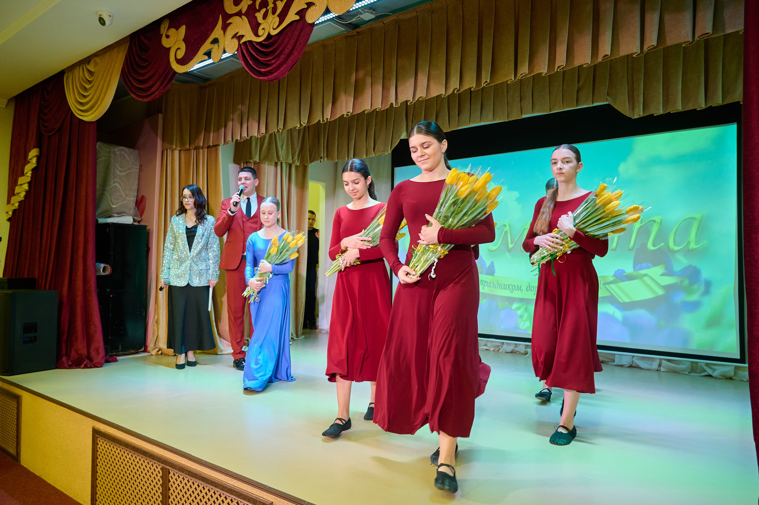 8 марта в Виноградном. Жизнь курорта Кабардинка в фотографиях