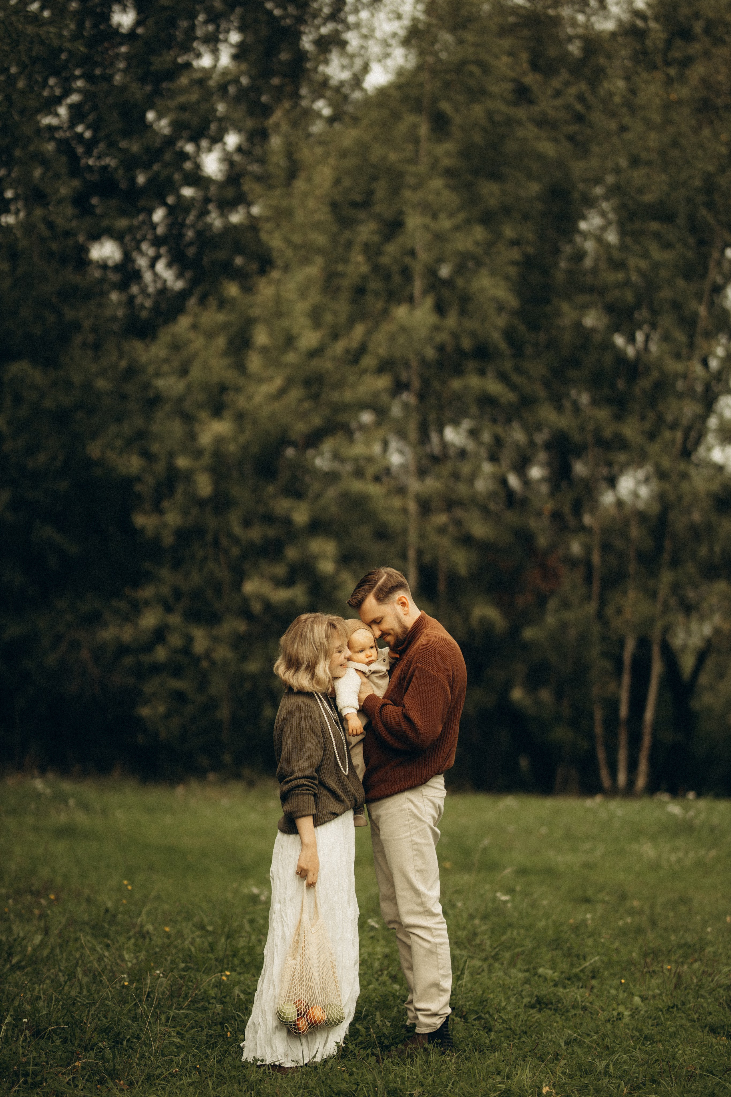 Семейная фотосессия в Ярославле на природе. Семейный фотограф Вероника Каюрова Ярославль