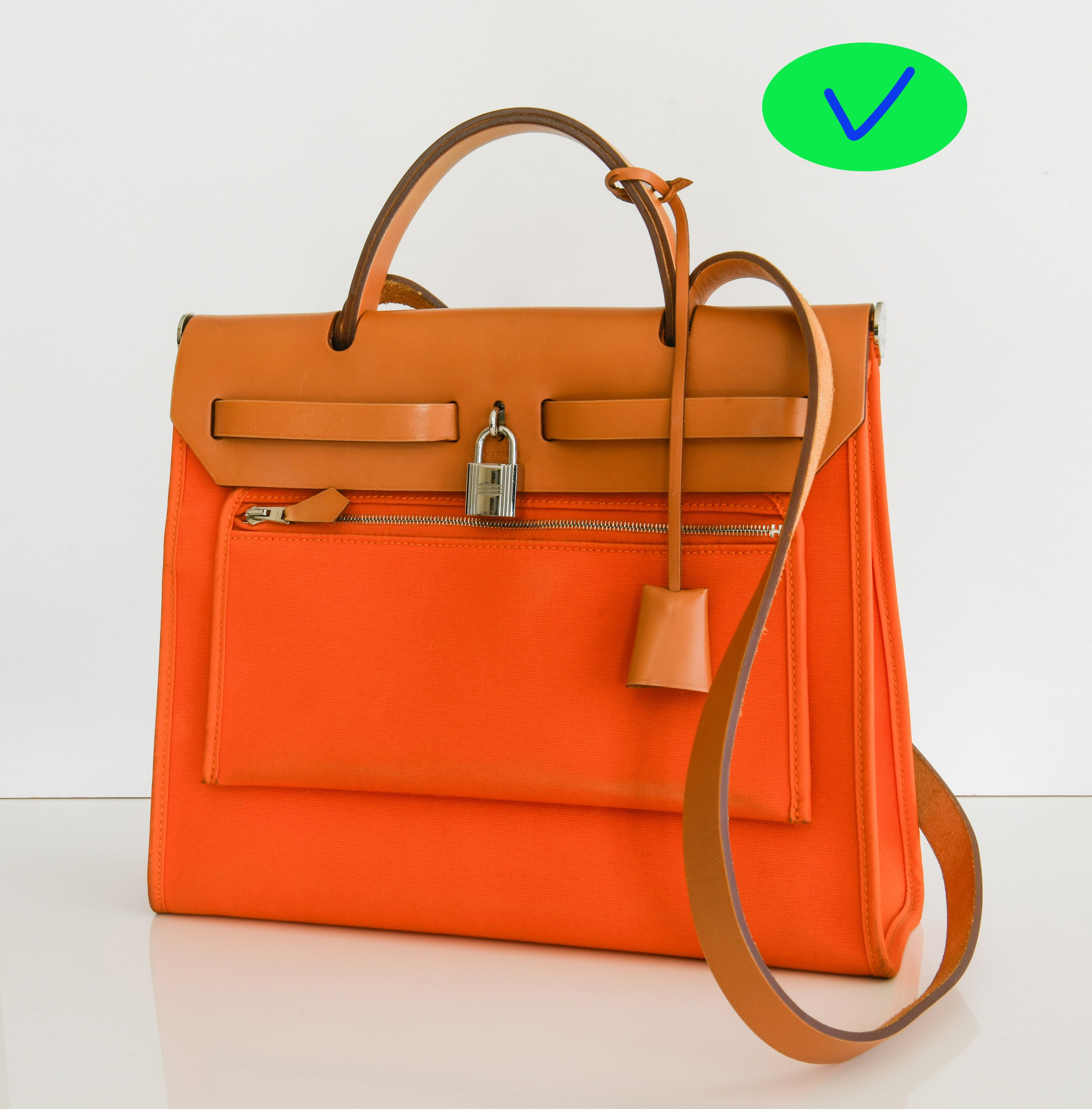 Authentication. RELUXE-ATELIER
