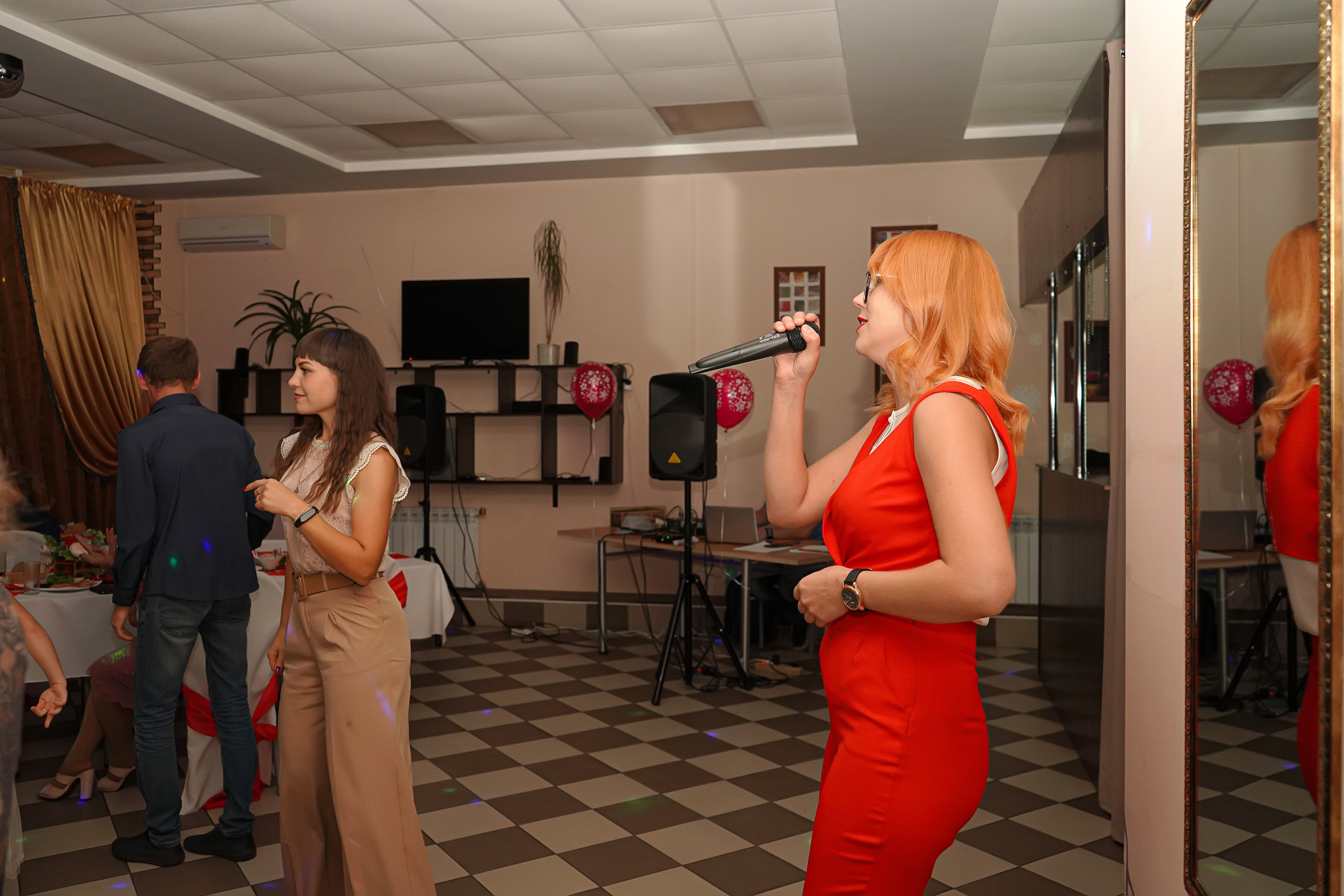 В Кемерово. Фотограф, видеооператор Нина Коршунова