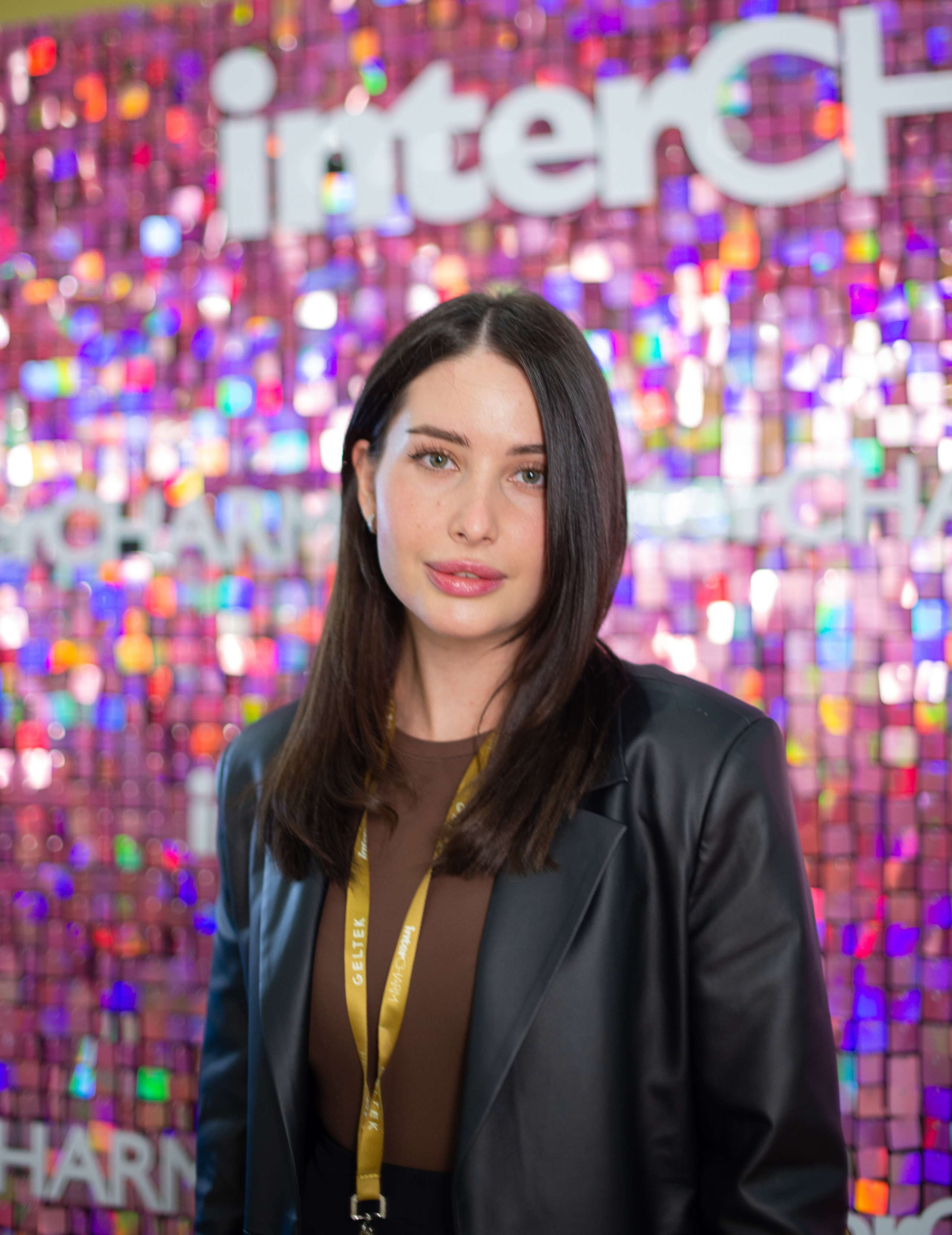 InterCHARM 2025 осень. Victoria Radjevna Репортажный Фотограф — Видеограф Москва • Санкт-Петербург