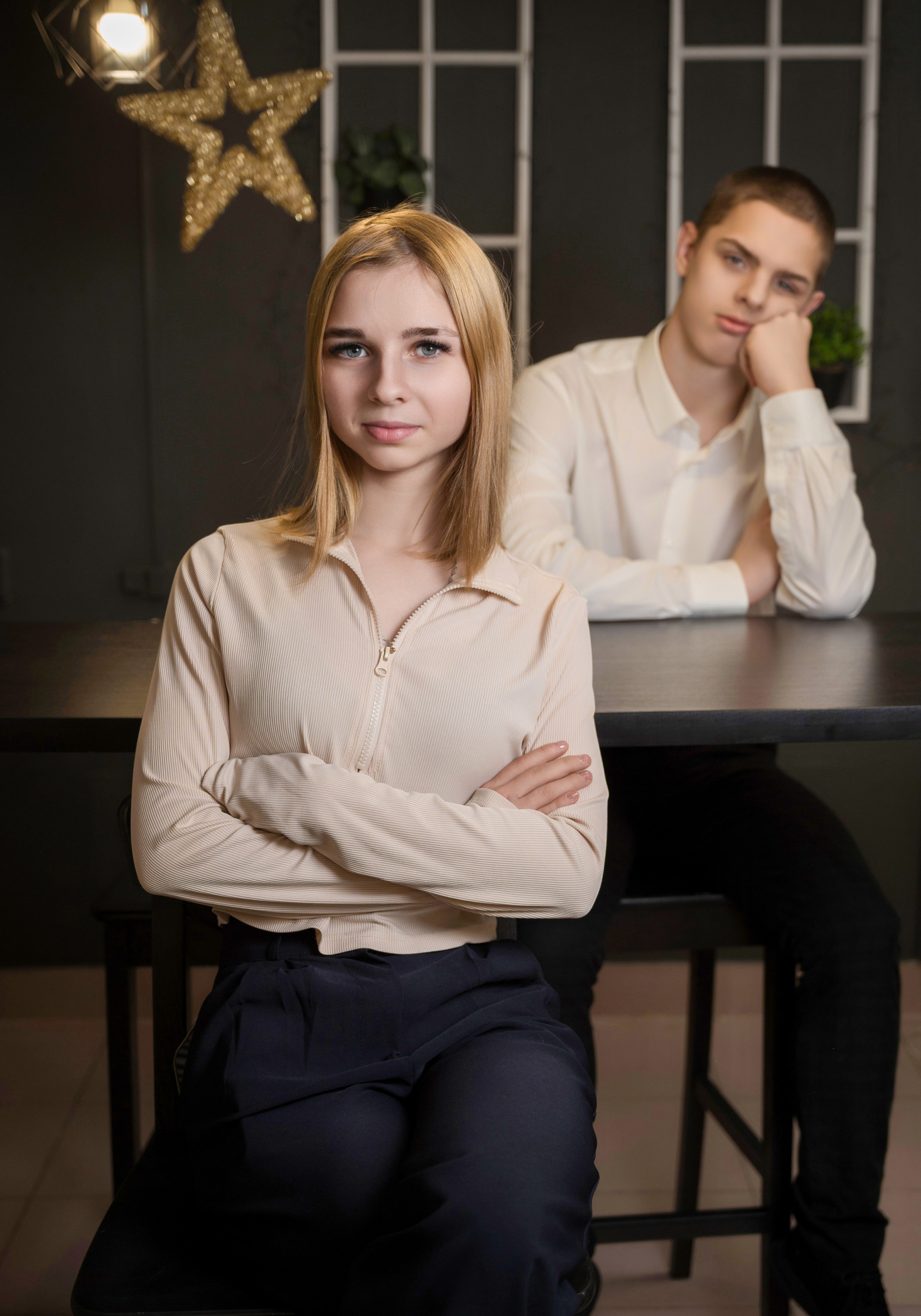 Фотографии старшеклассников для выпускных альбомов Нижневартовск | Портфолио. AR-t студия «Альбом+», г. Нижневартовск