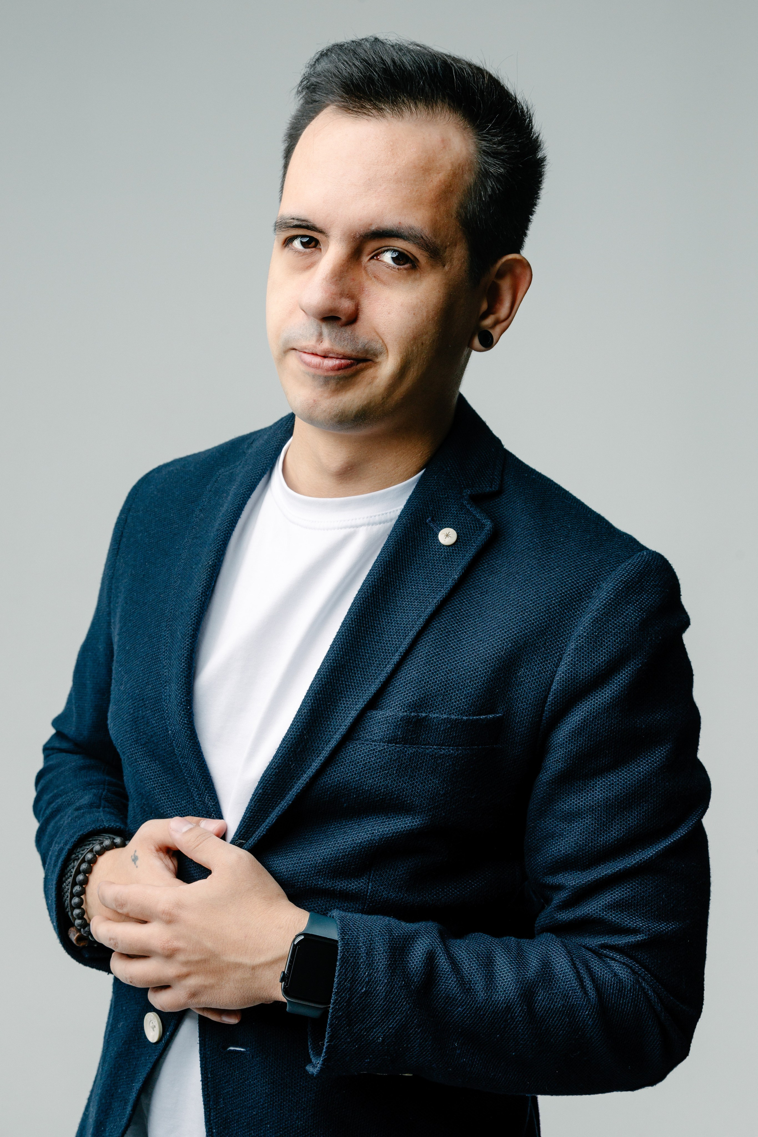 Фотосессия студийного портрета Даниил Соцков Сочи