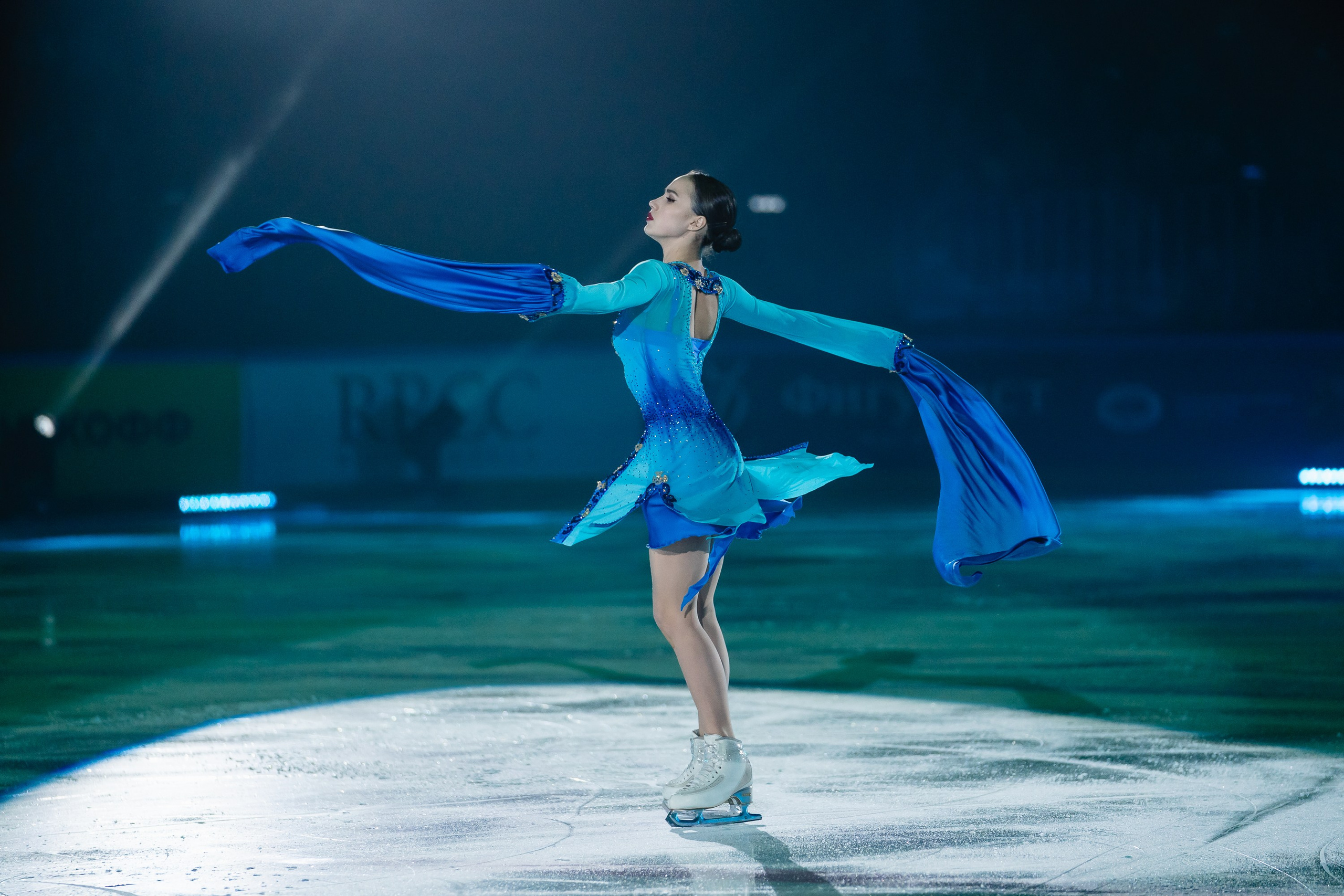 Шоу «Чемпионы на льду» в Новосибирске. Воробьева Ксения — Спортивный и танцевальный фотограф Новосибирск