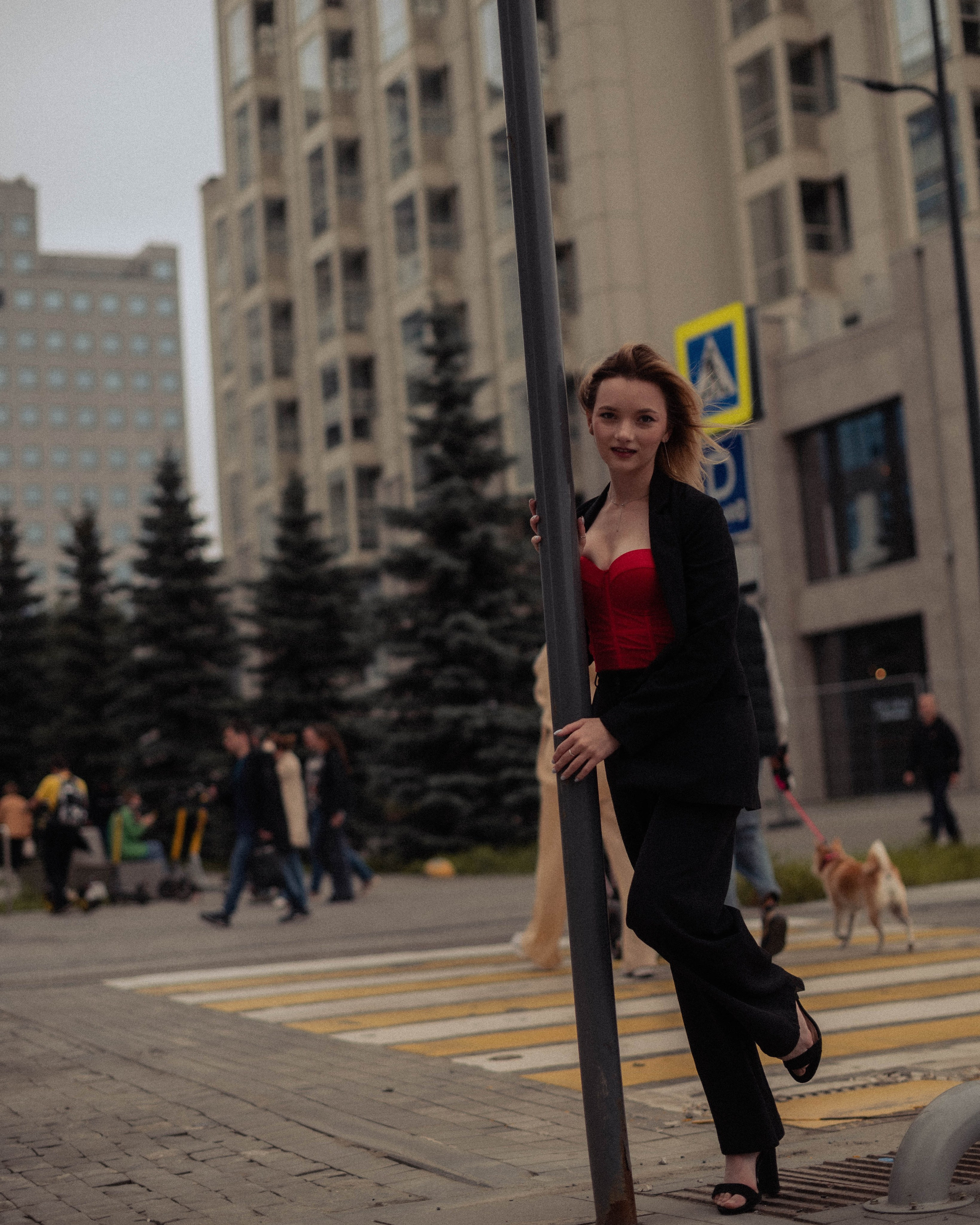 Аня. Женский фотограф. Создатель украшений ручной работы. Модель