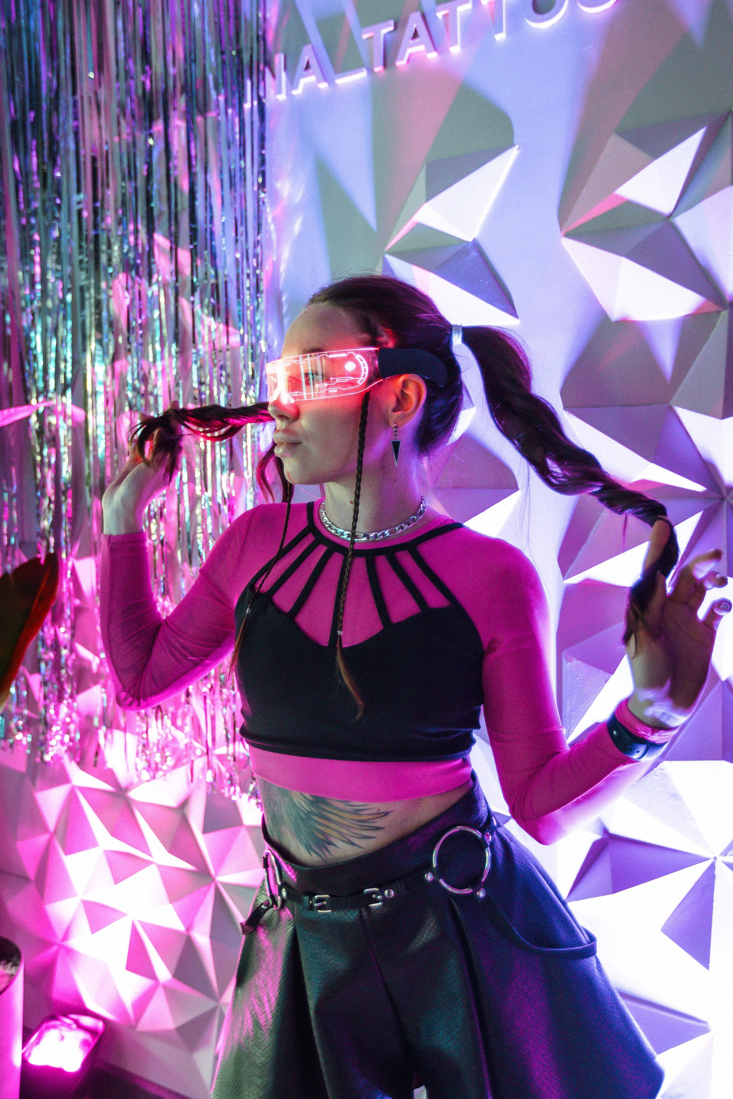 Walk-In Day в стиле киберпанк в тату-студии MUKHINA TATTOO. СВОИ. ФОТООТЧЕТЫ-СОБЫТИЯ-МЕСТА