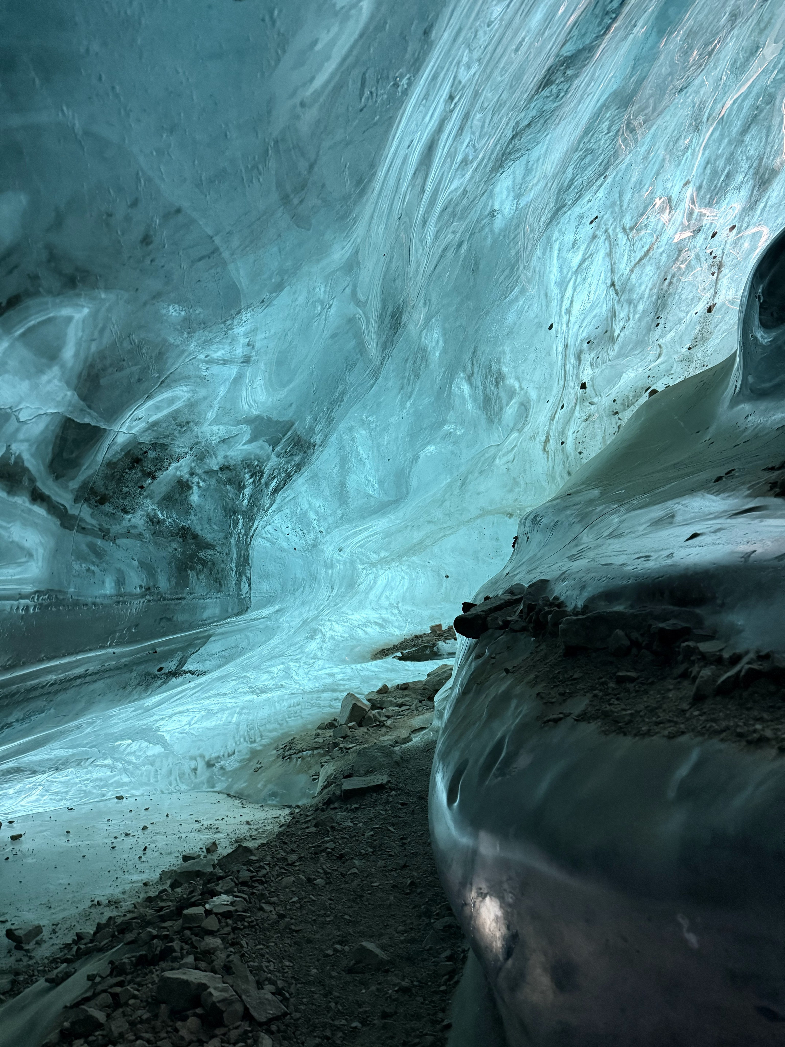 Экскурсия на Ледник Богдановича из Алматы — зимний треккинг