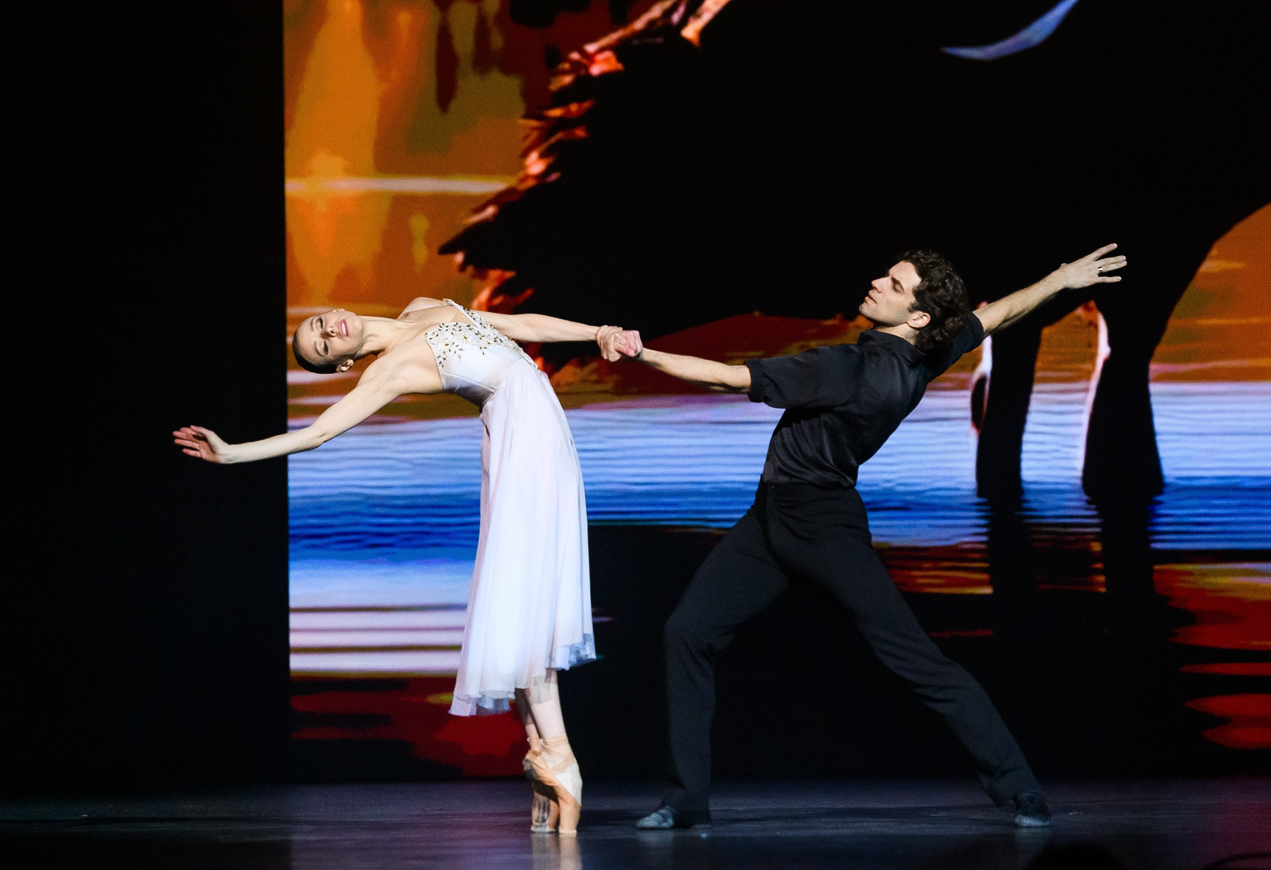 Пластический спектакль «НАВАЖДЕНИЕ» Ирины Виннер