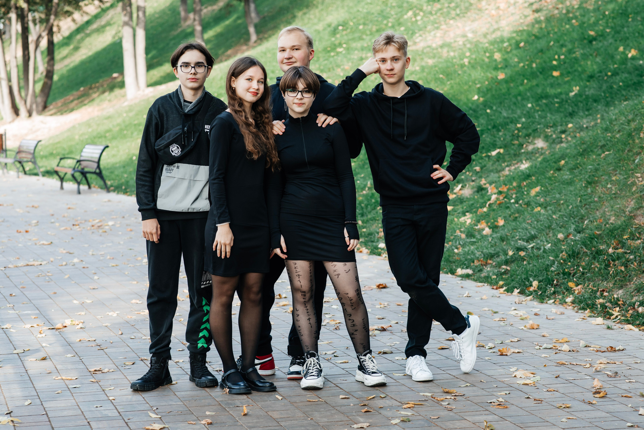 Фотосессия для выпускного альбома в парке Им. Талалихина. Выпускные альбомы в Подольске Москве и МО