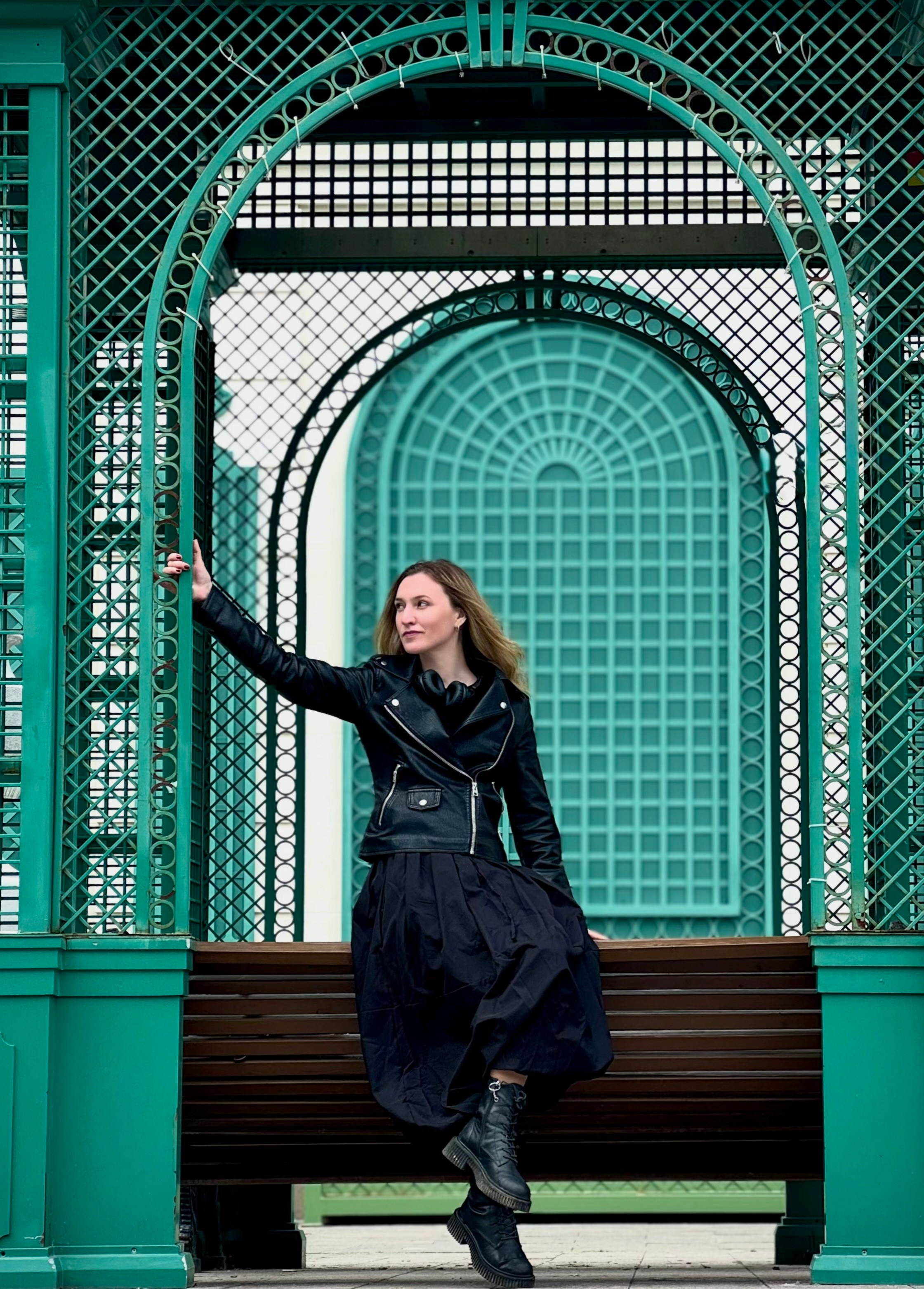 Это не беседка. Это портал в красивый кадр. Фотограф видеограф в Москве и Московской области Саша Секрет