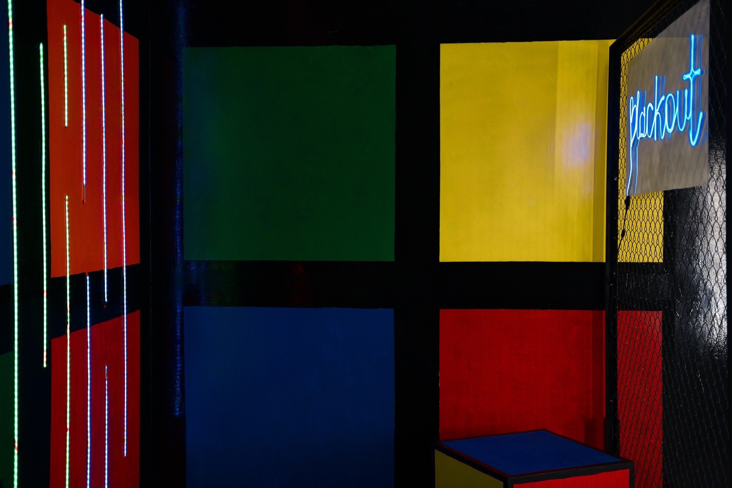 Фотостудии Севастополя. Лучшие фотостудии Севастополя. Фото интерьера фотостудий. Актуальные фото фотостудий Севастополя. Профессиональная фотосъемка в Крыму. Натуральные эмоции и живые кадры. Забронируйте дату прямо сейчас!