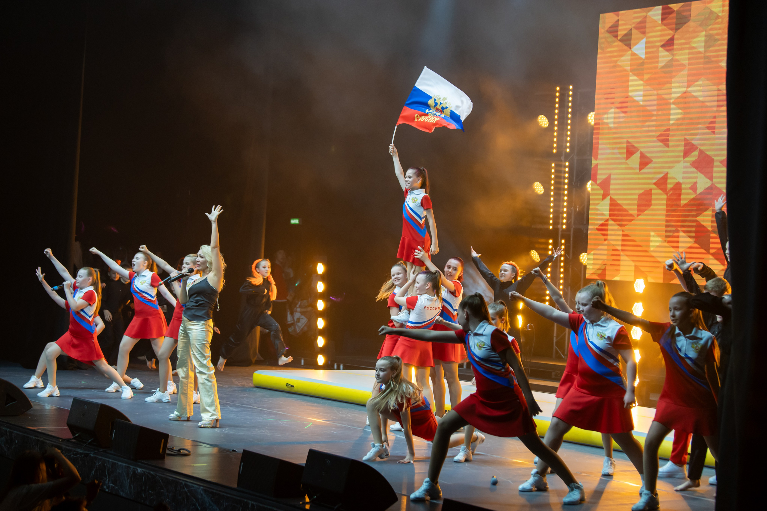 Фотосъёмка на гала-концерт, конкурсы, выступления, отчётные концерты и эвент-мероприятия. «Студия DRONAVT`s» — видеосъёмка и фотография г. Москва