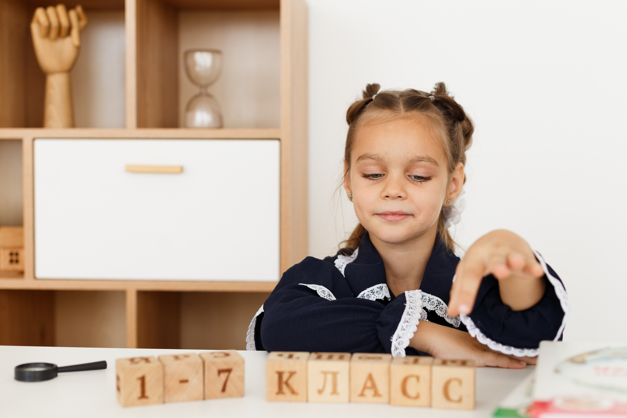 Школьная фотосессия к 1 сентября в студии