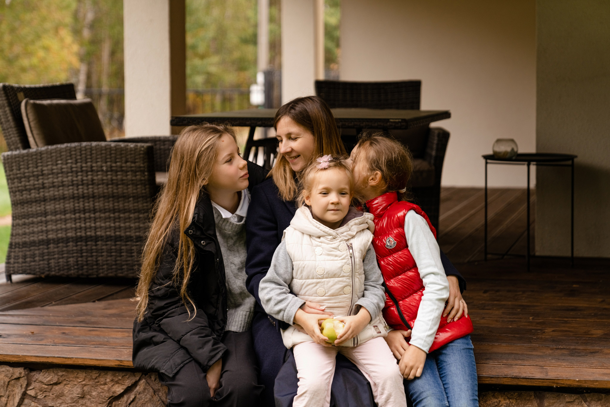 Семейная Фотосессия дома загородом. Свадебный и семейный фотограф в Санкт-Петербурге Олеся Еремеева
