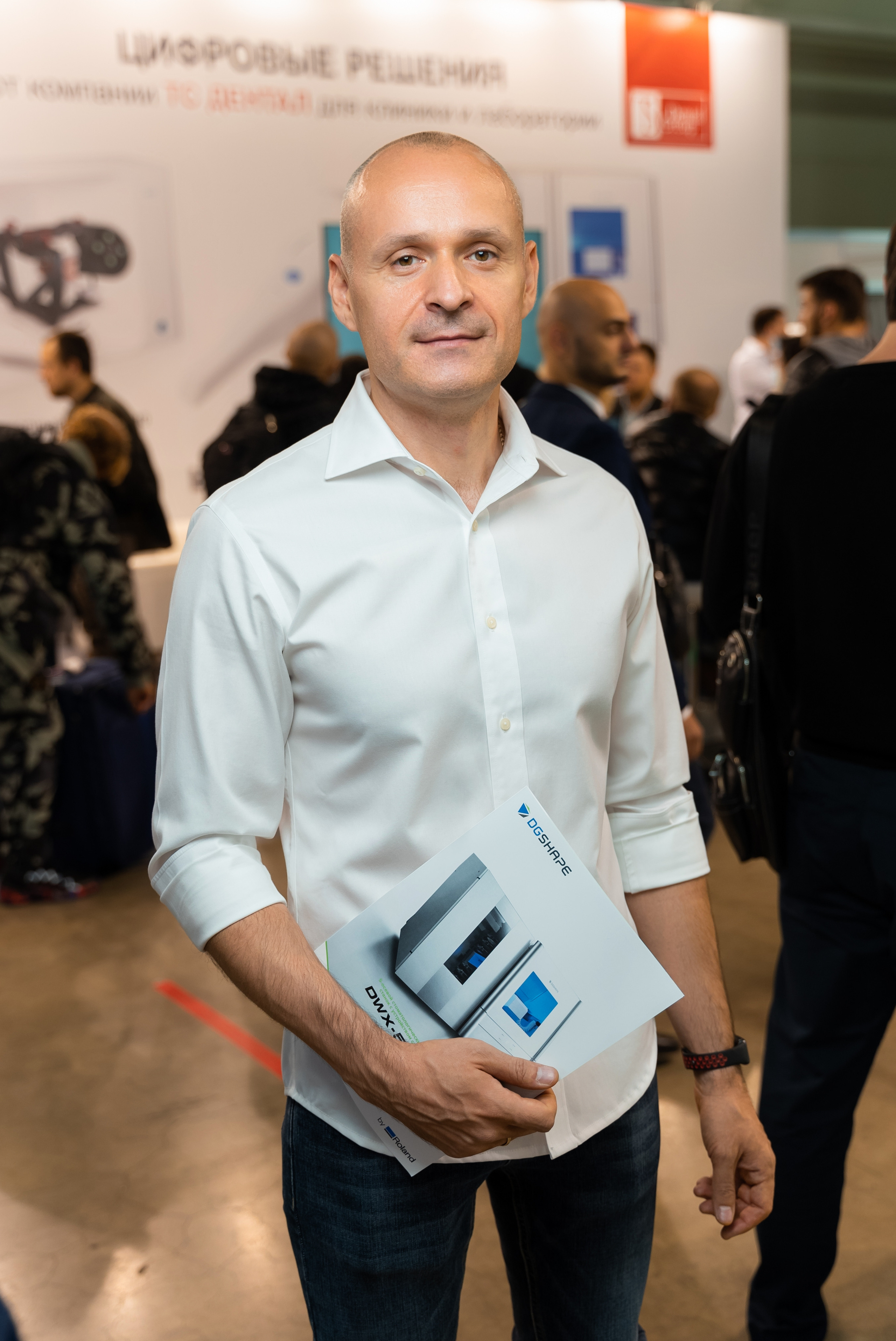 EXPO TS DENTAL (репортажная сьемка). Создатель контента Артем Белкин (фотограф, видеооператор)