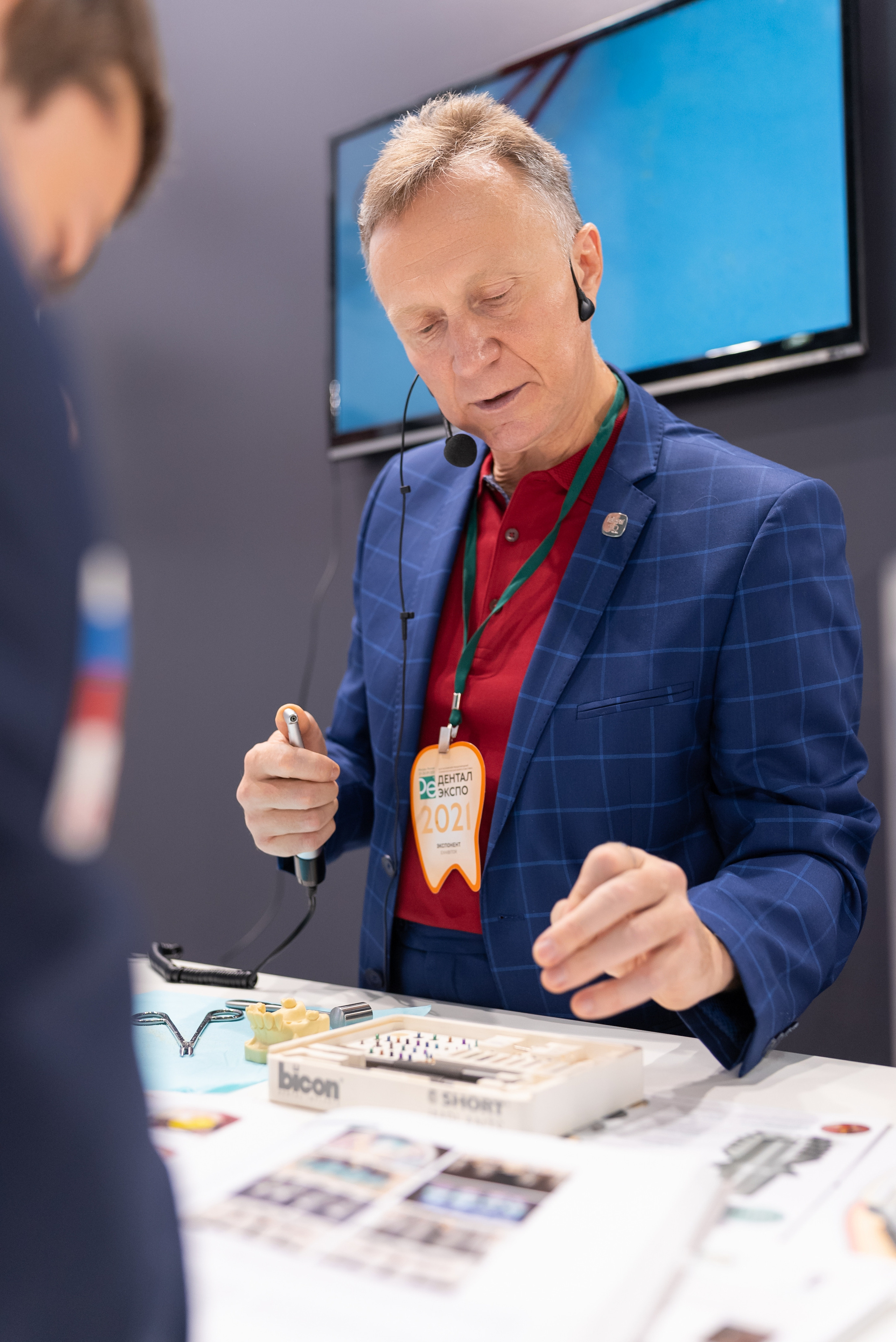 EXPO TS DENTAL (репортажная сьемка). Создатель контента Артем Белкин (фотограф, видеооператор)