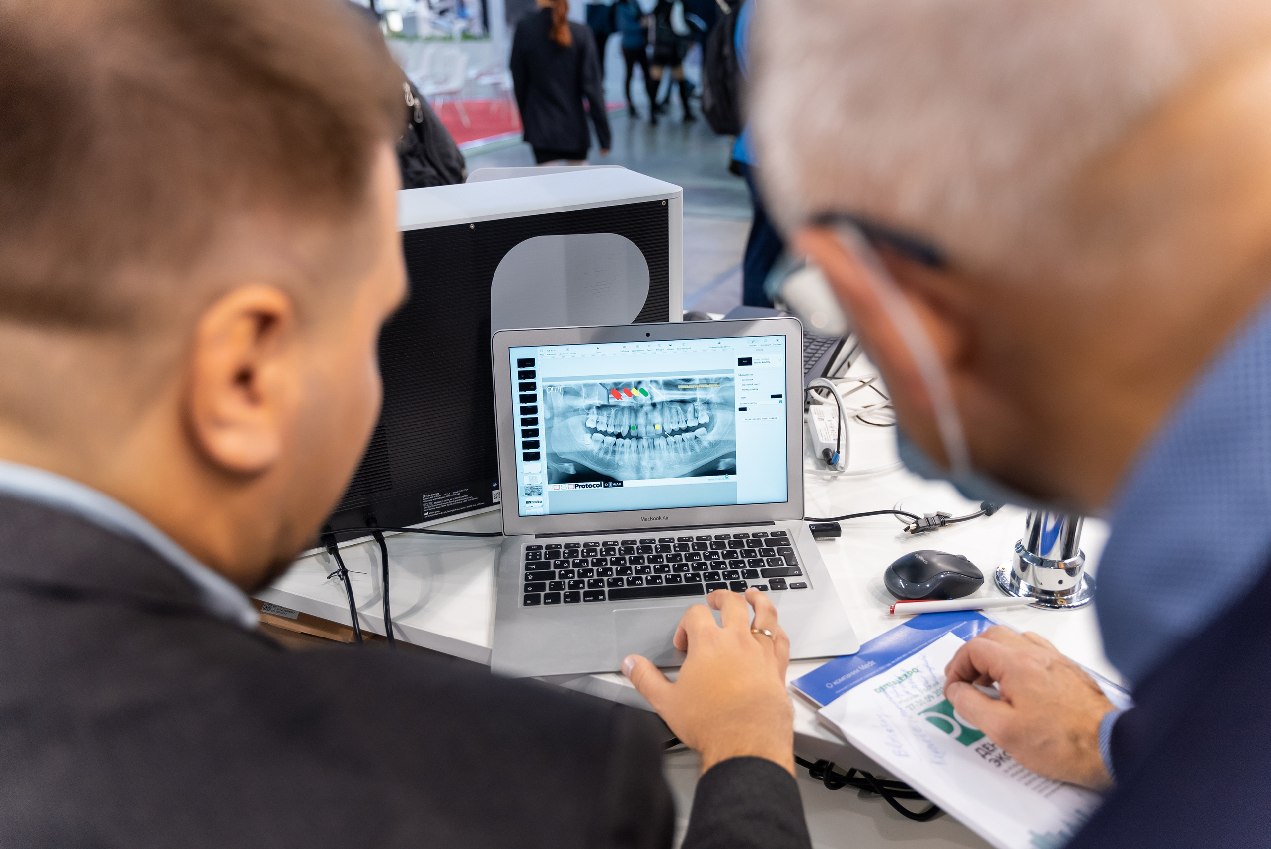 EXPO TS DENTAL (репортажная сьемка). Создатель контента Артем Белкин (фотограф, видеооператор)