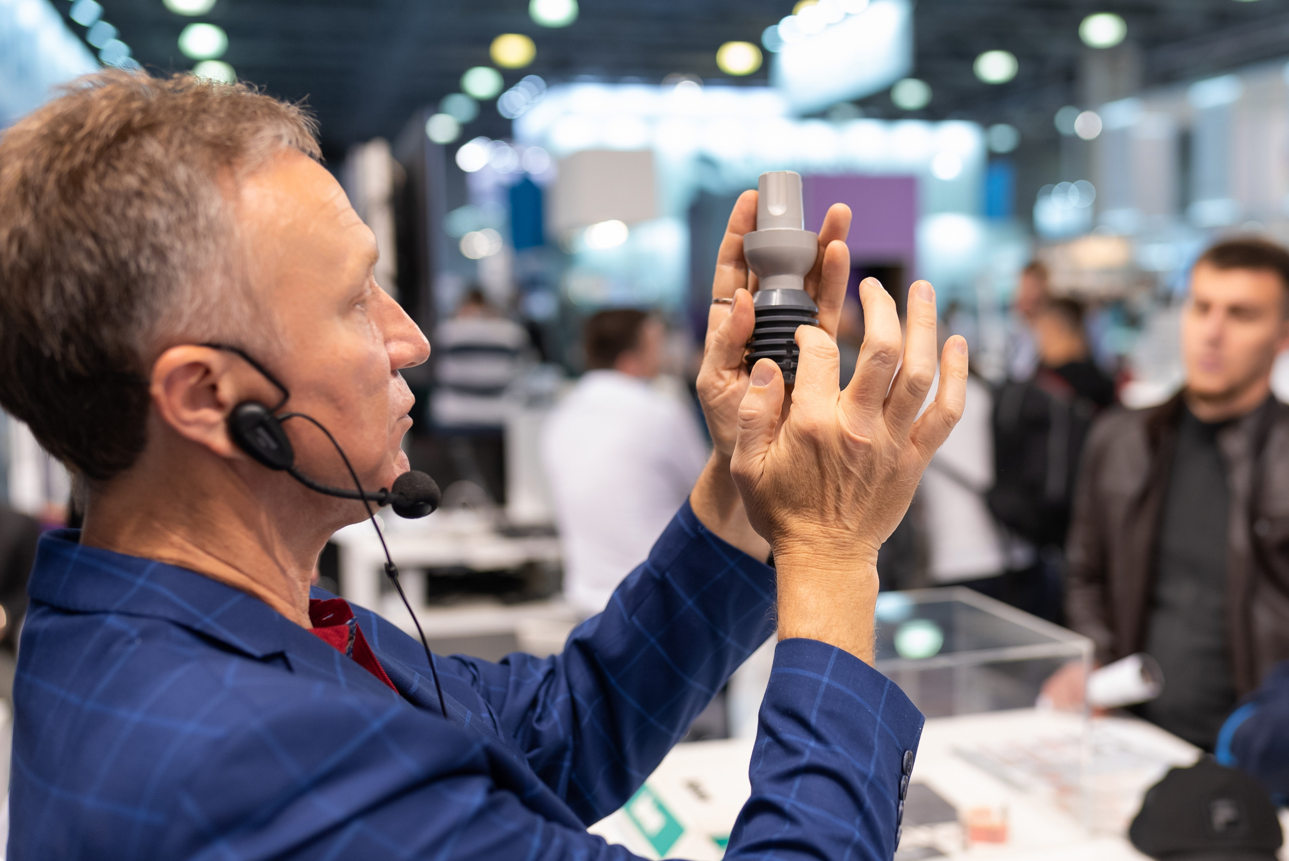 EXPO TS DENTAL (репортажная сьемка). Создатель контента Артем Белкин (фотограф, видеооператор)