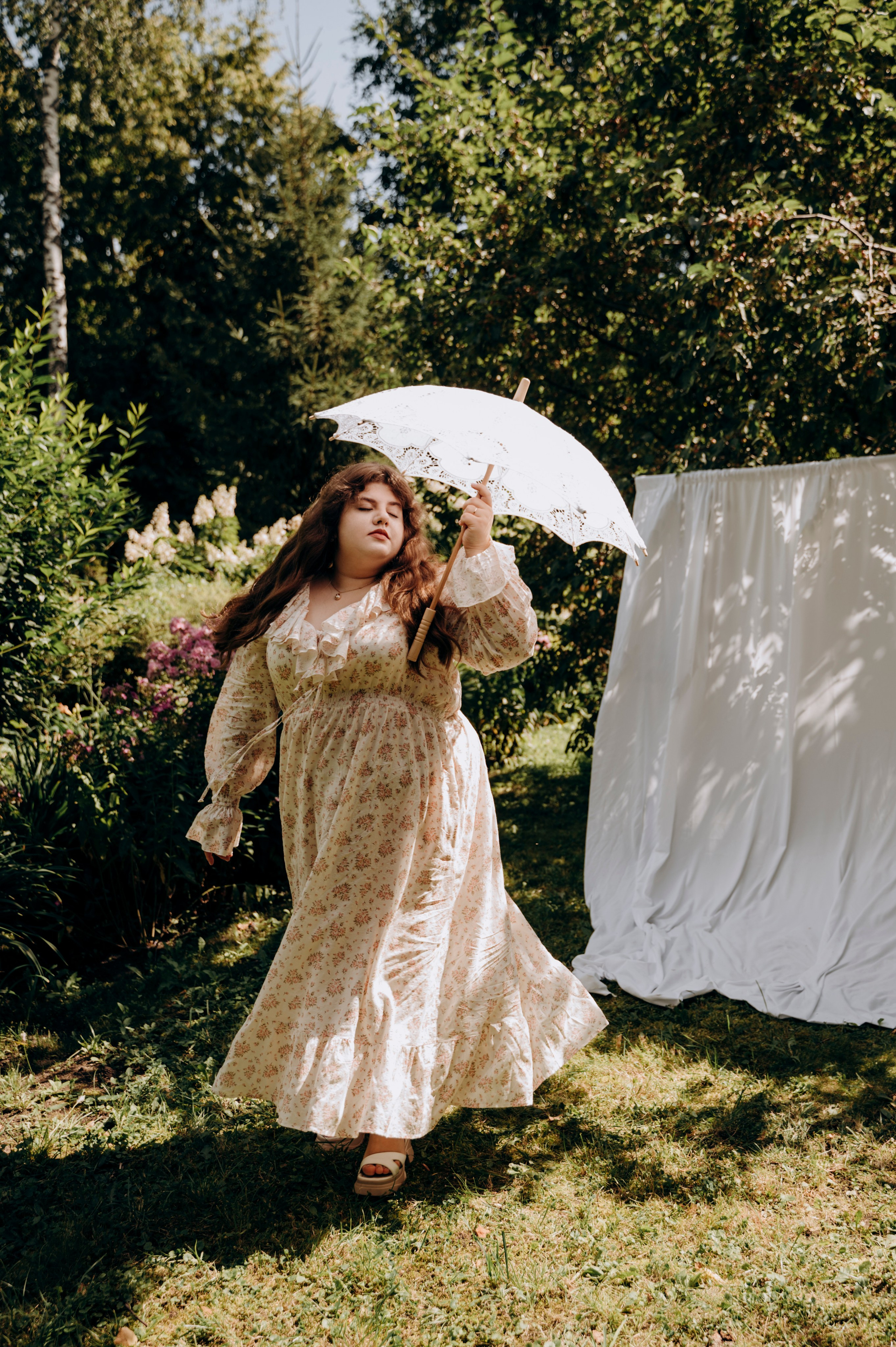 Словно героиня старинного письма, ожившая в лучах августовского солнца. Семейный и детский фотограф Анастасия Монченко