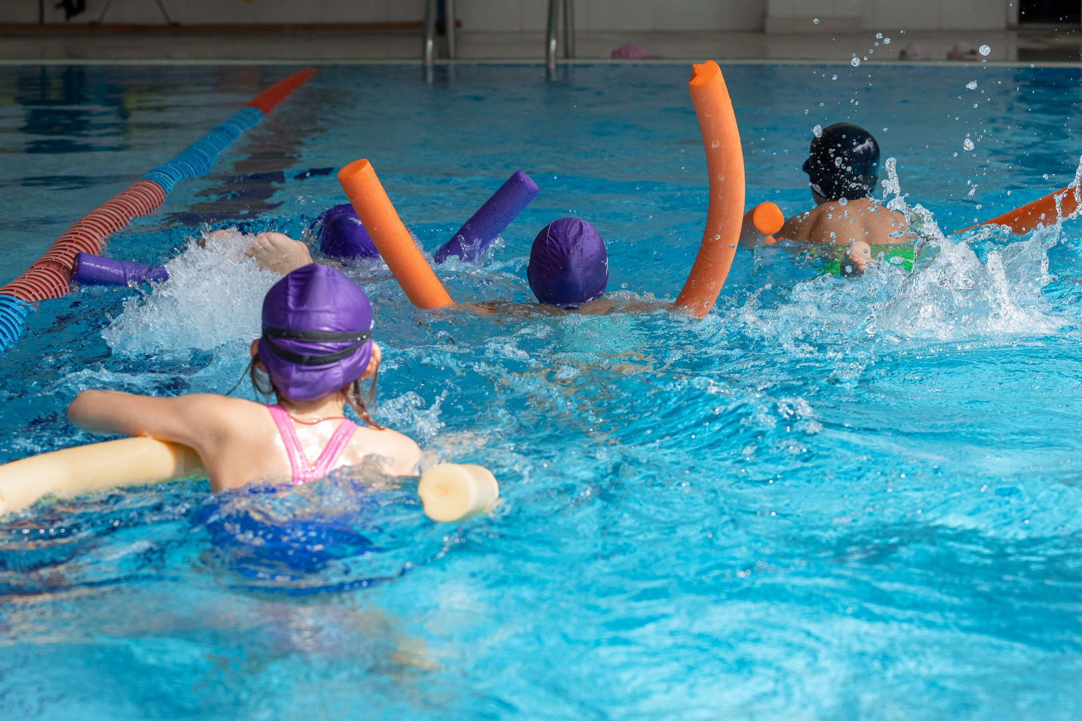 Детская школа плавания «Академия Старта» ASswim.ru в бассейне «Зоркий». ASswim.ru «Академия Старта» Детская школа плавания в Красногорске