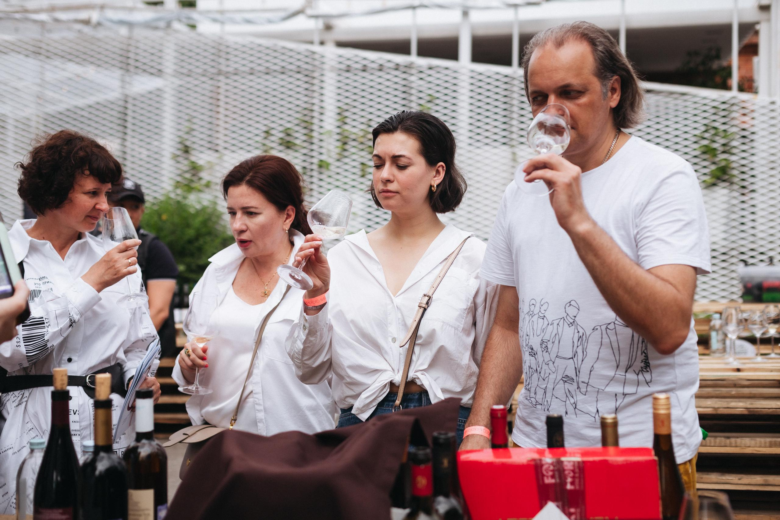 ФЕСТИВАЛЬ РОССИЙСКОГО ВИНА. СВОИ. ФОТООТЧЕТЫ-СОБЫТИЯ-МЕСТА