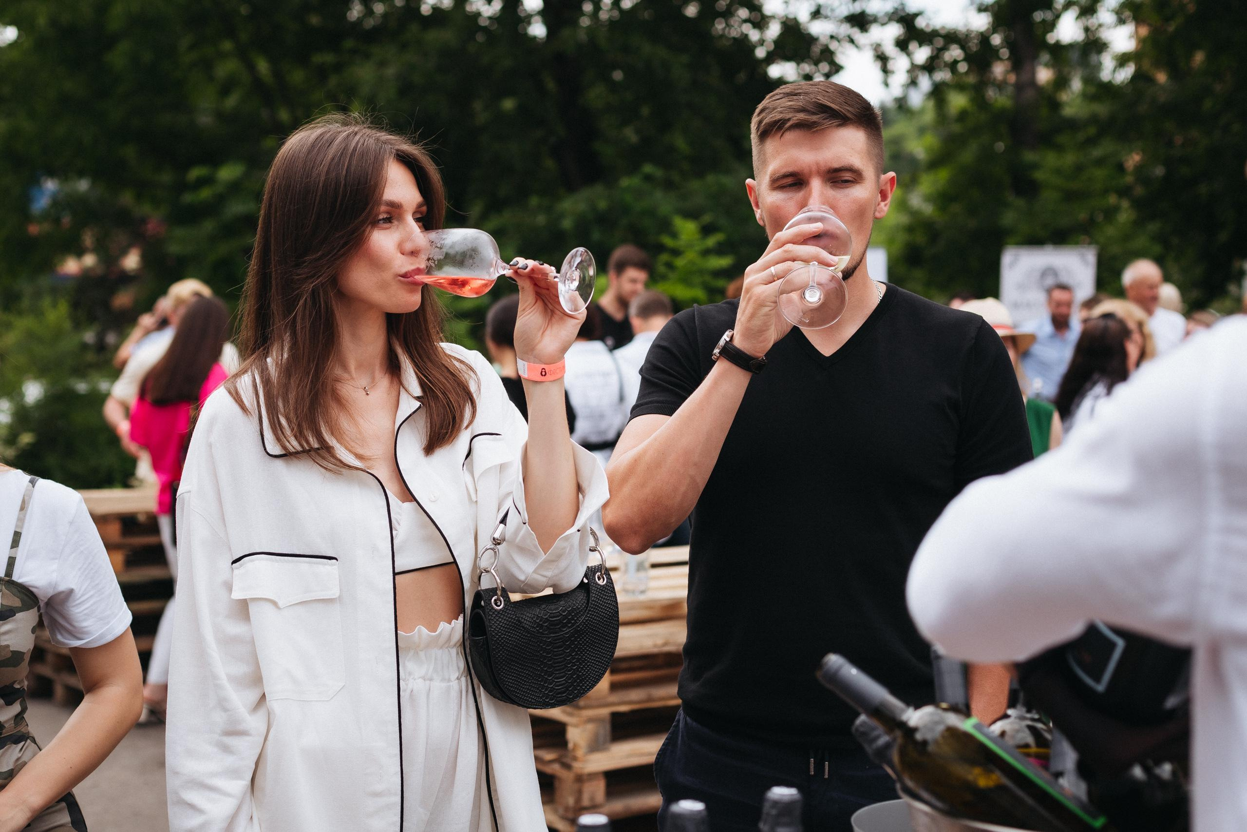 ФЕСТИВАЛЬ РОССИЙСКОГО ВИНА. СВОИ. ФОТООТЧЕТЫ-СОБЫТИЯ-МЕСТА