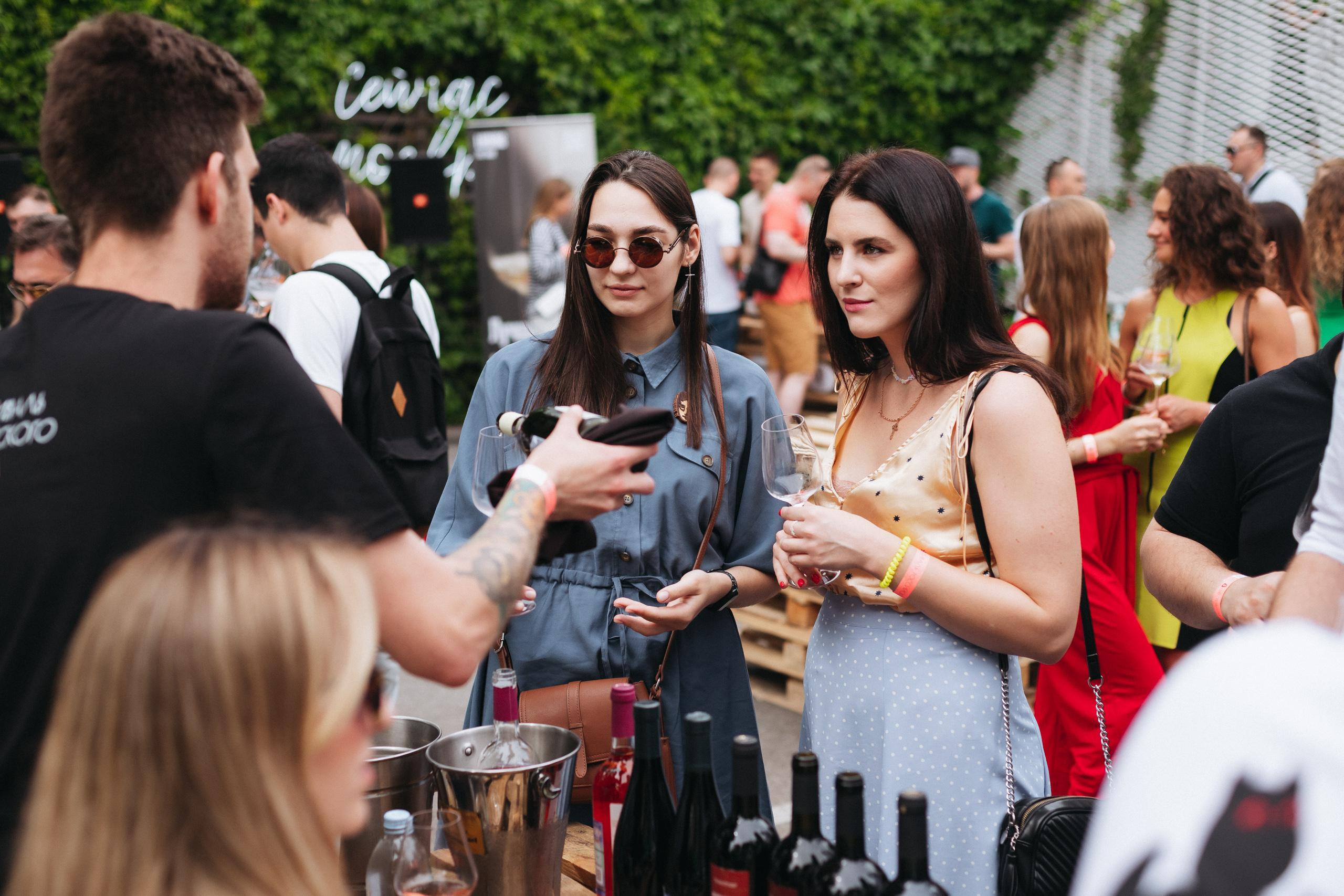 ФЕСТИВАЛЬ РОССИЙСКОГО ВИНА. СВОИ. ФОТООТЧЕТЫ-СОБЫТИЯ-МЕСТА