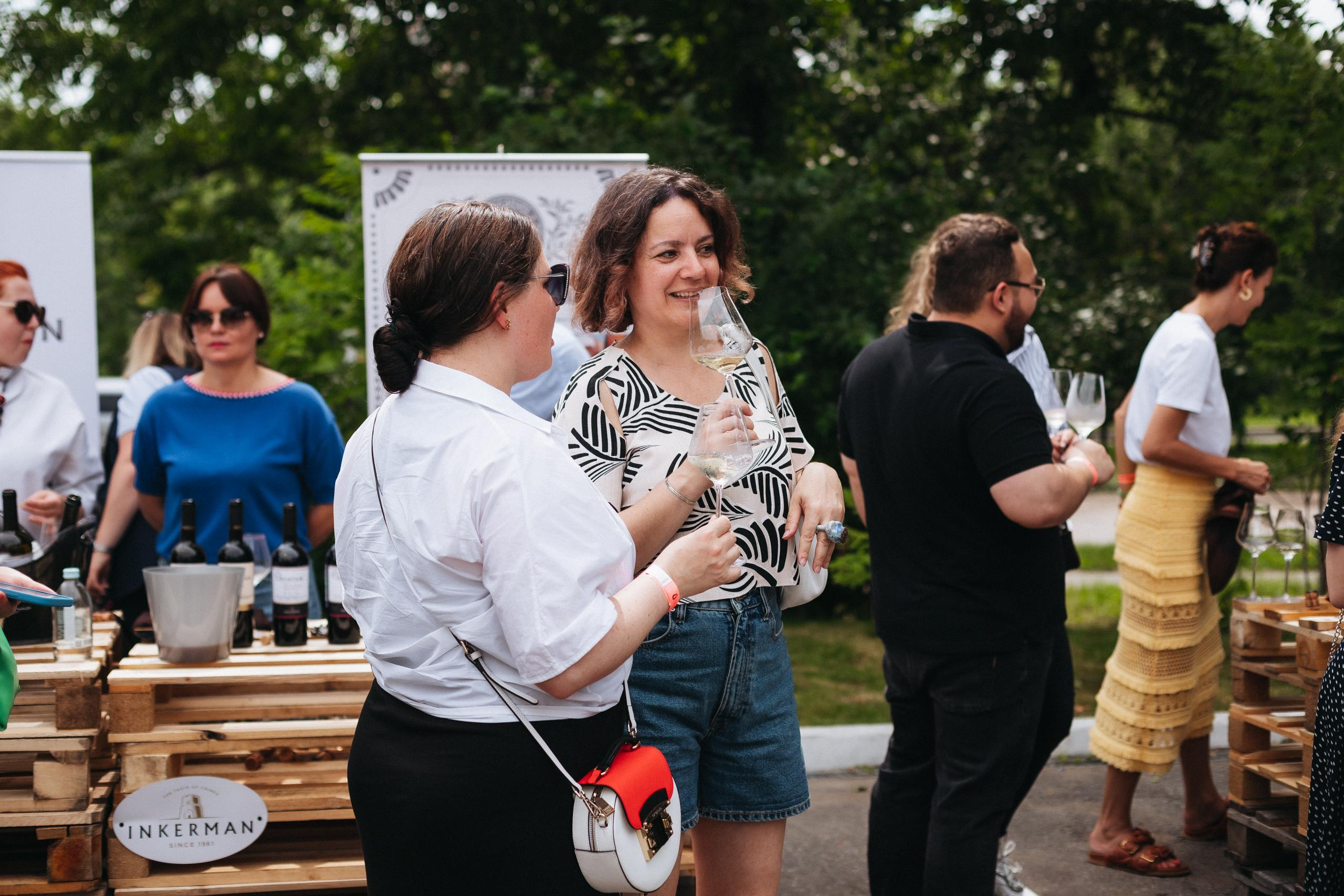 ФЕСТИВАЛЬ РОССИЙСКОГО ВИНА. СВОИ. ФОТООТЧЕТЫ-СОБЫТИЯ-МЕСТА