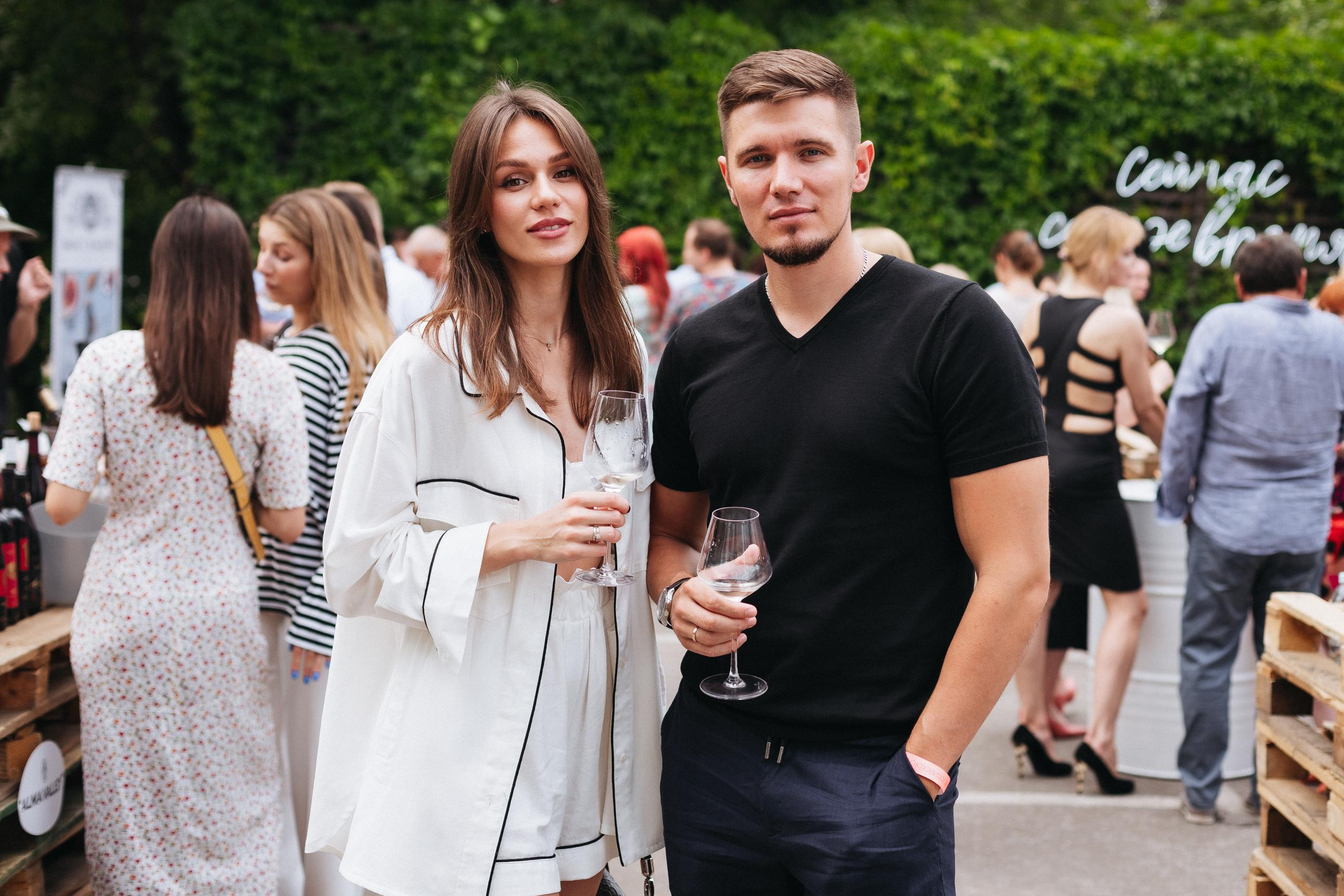 ФЕСТИВАЛЬ РОССИЙСКОГО ВИНА. СВОИ. ФОТООТЧЕТЫ-СОБЫТИЯ-МЕСТА