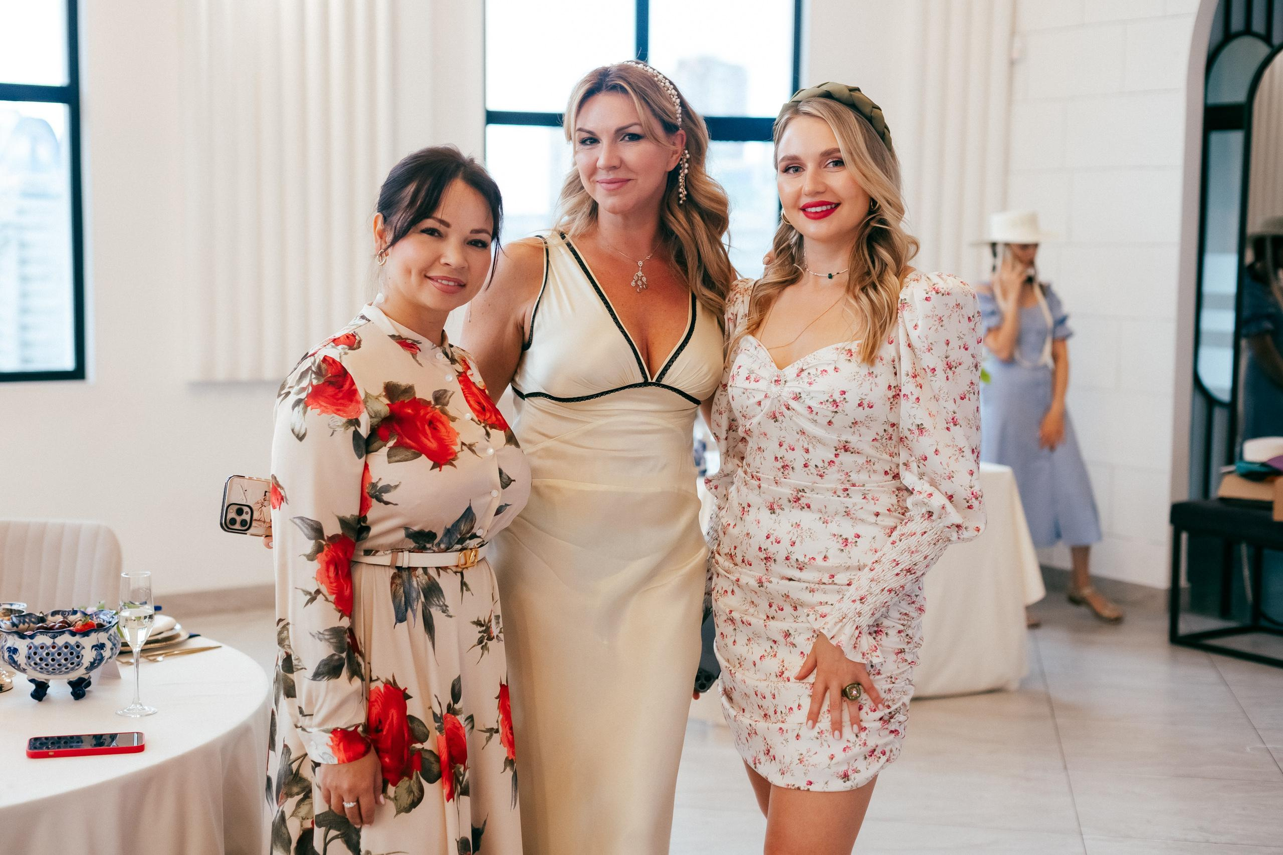 5 O'CLOCK TEA. СВОИ. ФОТООТЧЕТЫ-СОБЫТИЯ-МЕСТА