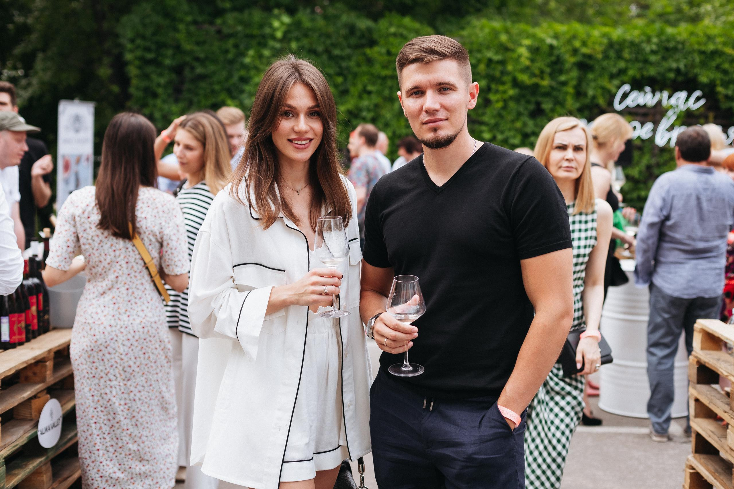 ФЕСТИВАЛЬ РОССИЙСКОГО ВИНА. СВОИ. ФОТООТЧЕТЫ-СОБЫТИЯ-МЕСТА