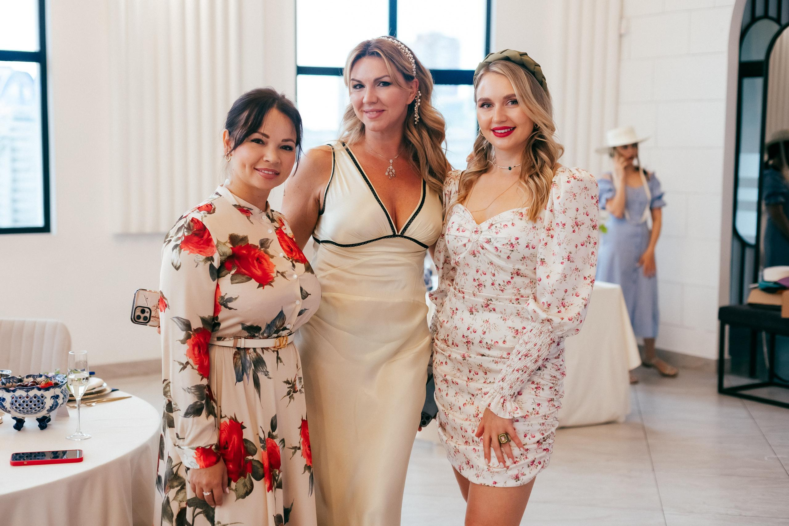 5 O'CLOCK TEA. СВОИ. ФОТООТЧЕТЫ-СОБЫТИЯ-МЕСТА