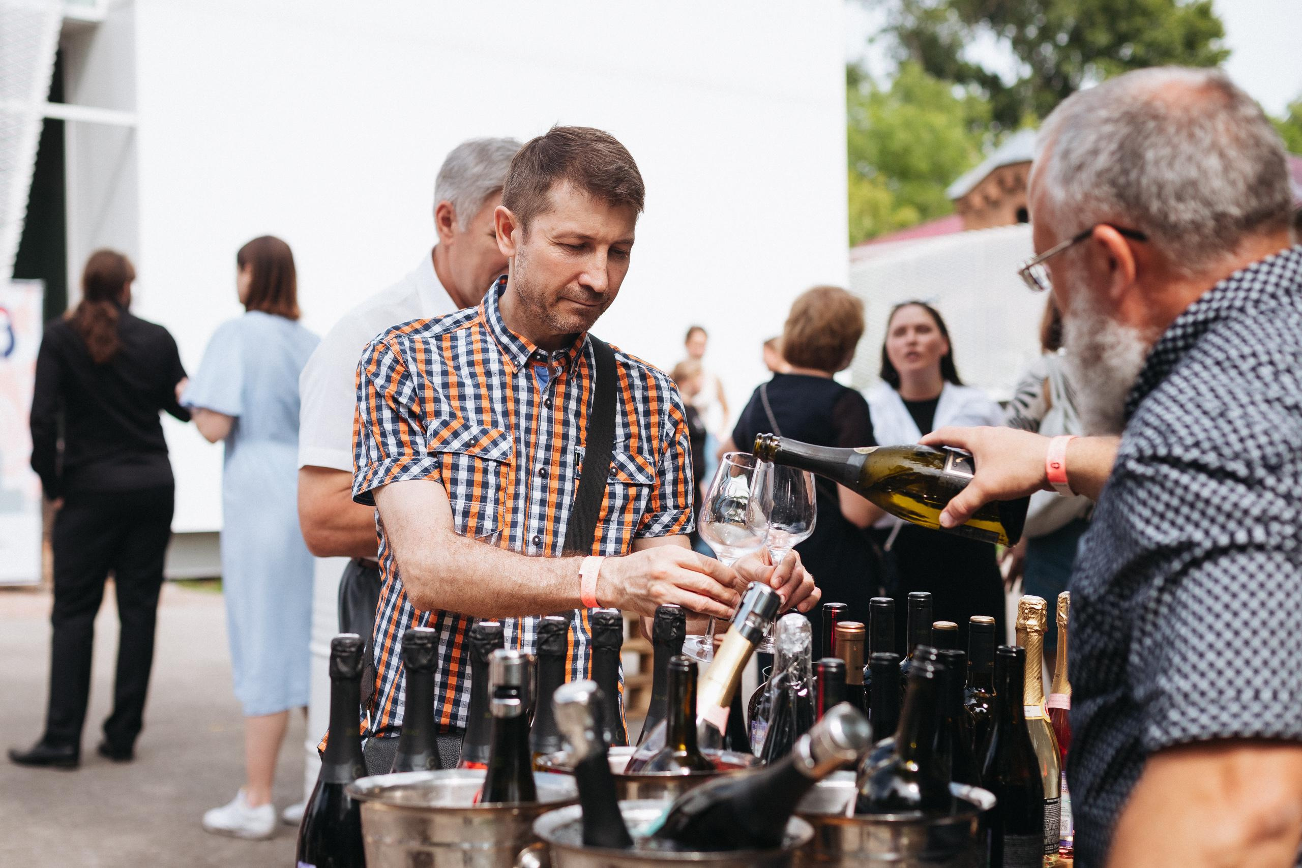 ФЕСТИВАЛЬ РОССИЙСКОГО ВИНА. СВОИ. ФОТООТЧЕТЫ-СОБЫТИЯ-МЕСТА