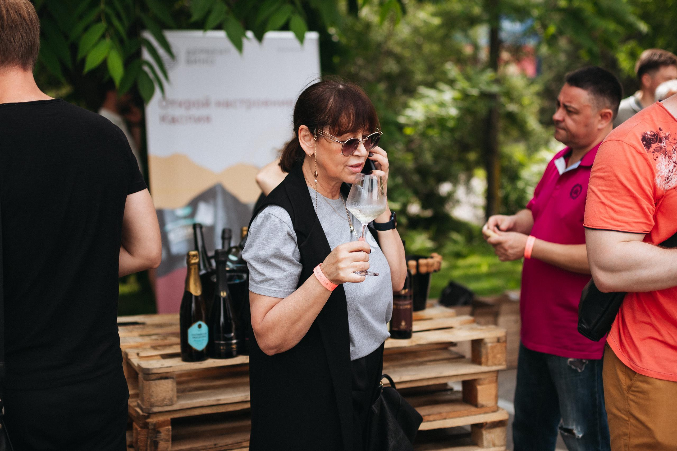 ФЕСТИВАЛЬ РОССИЙСКОГО ВИНА. СВОИ. ФОТООТЧЕТЫ-СОБЫТИЯ-МЕСТА