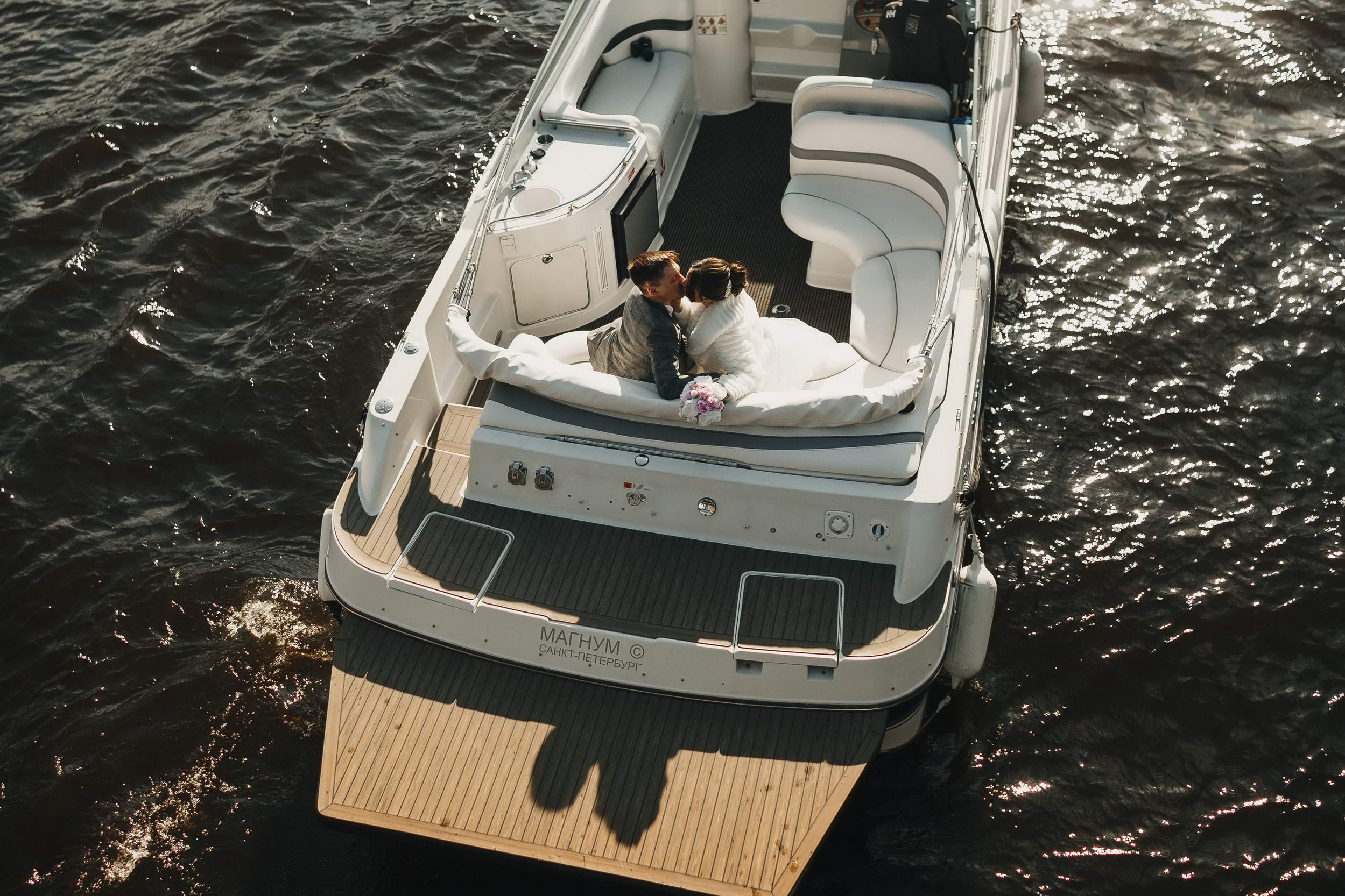 Свадебный фотограф Игорь Брундасов 8PHOTO на свадьбу венчание загс СПб