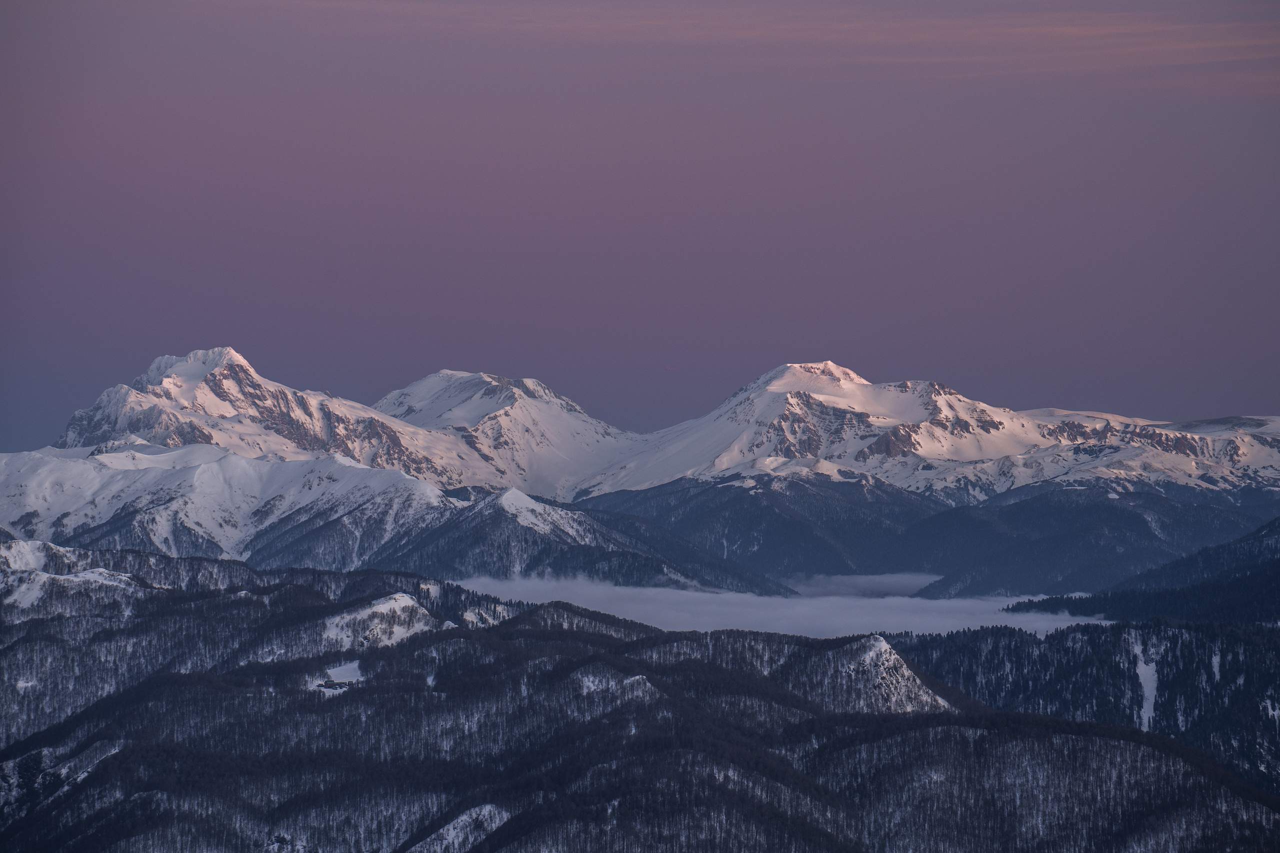 Рассвет в горах «Приют Ветров» 2256 м. Фотограф на Пхукете Илья PERELUDE©