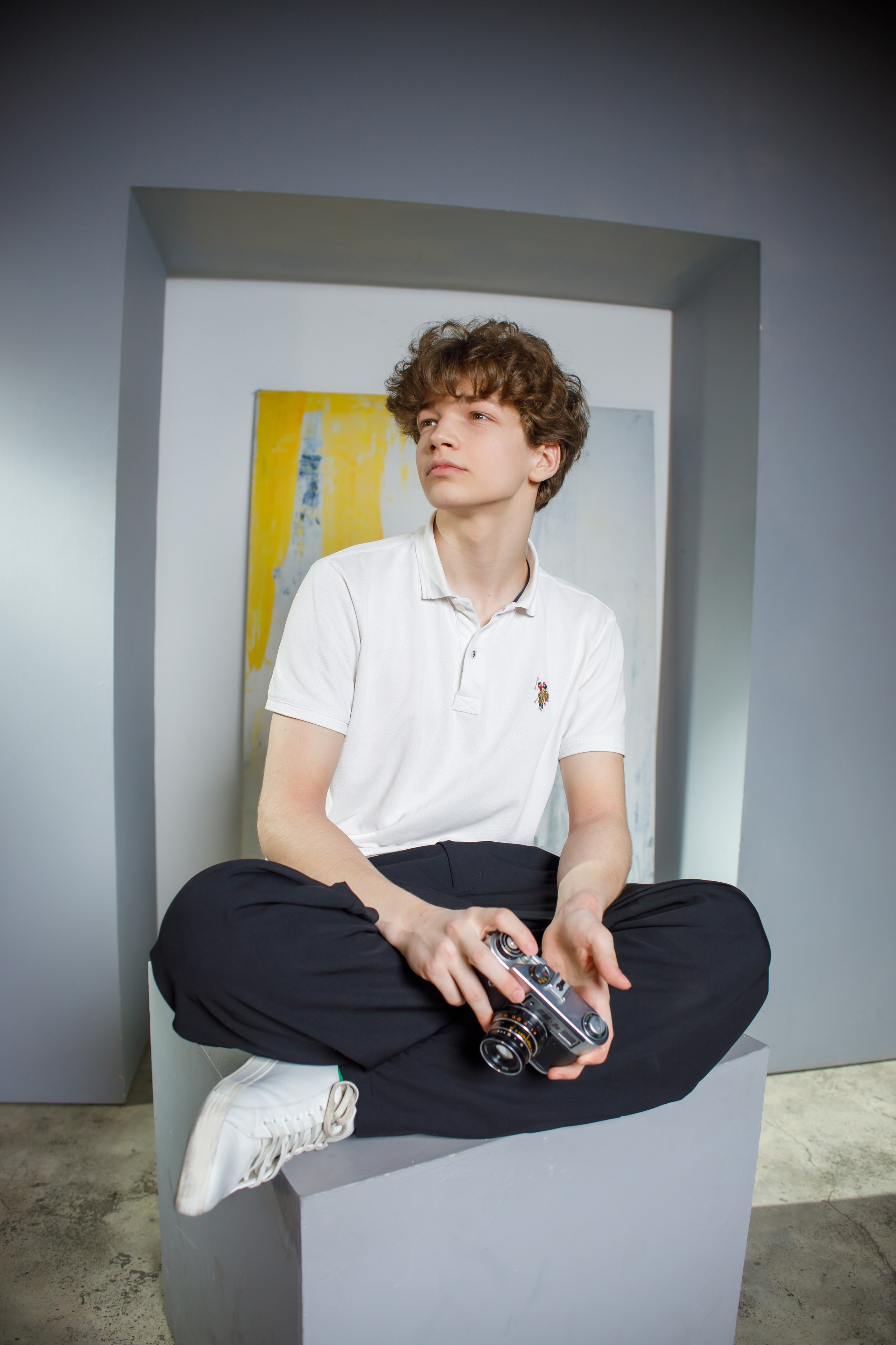 Студийная фотосъемка для старших классов в Москве. Профессиональная фото и видеосъемка. Москва