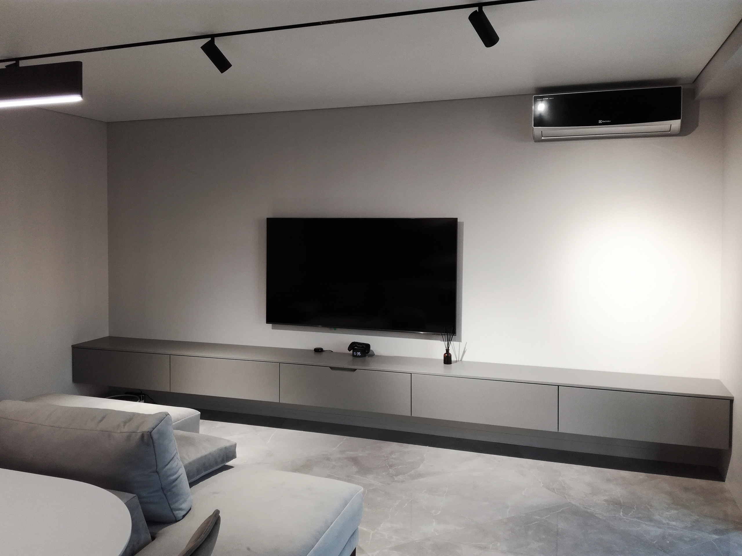 Спальни и гостиные. Мебель на заказ в Евпатории