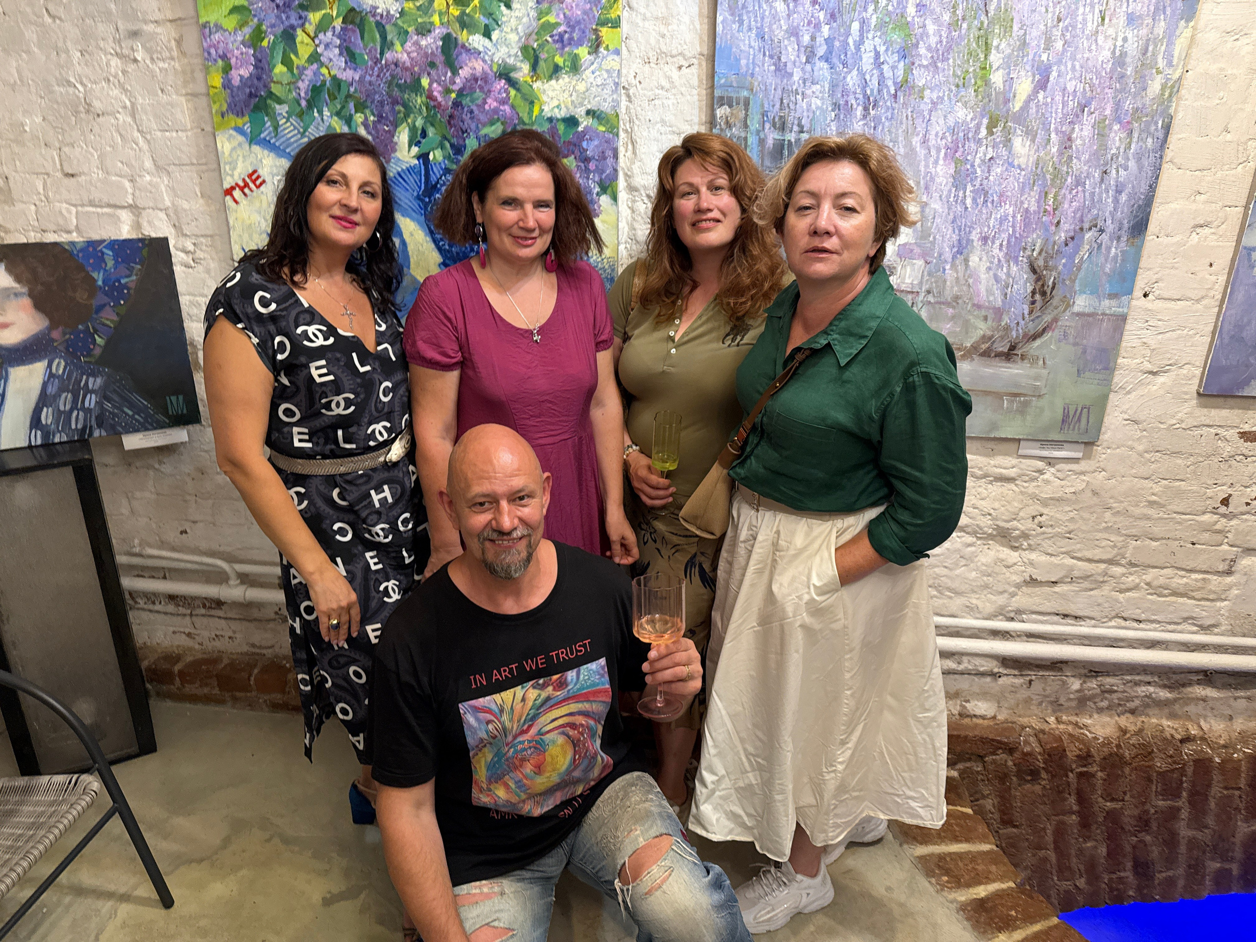 Время летних встреч!. Живописец Ирина Пинская