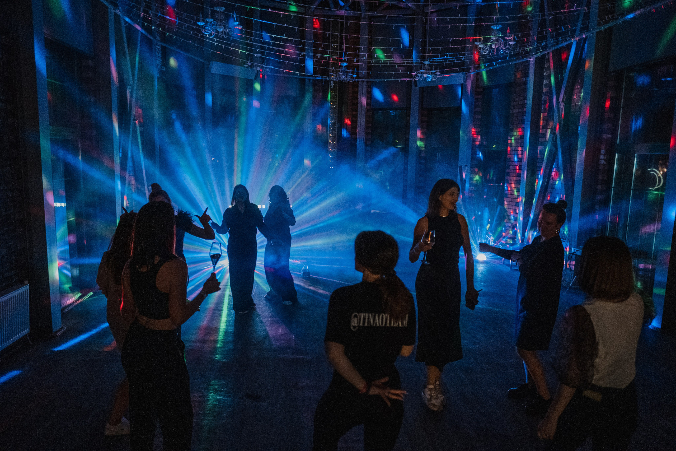 Комьюнити творческих, креативных и стильных экспертов Новой Москвы  EVENT / PR / PRODUCTION. TINAOTEAM — комьюнити экспертов Новой Москвы, продюсерский центр, организация мероприятий ТТ