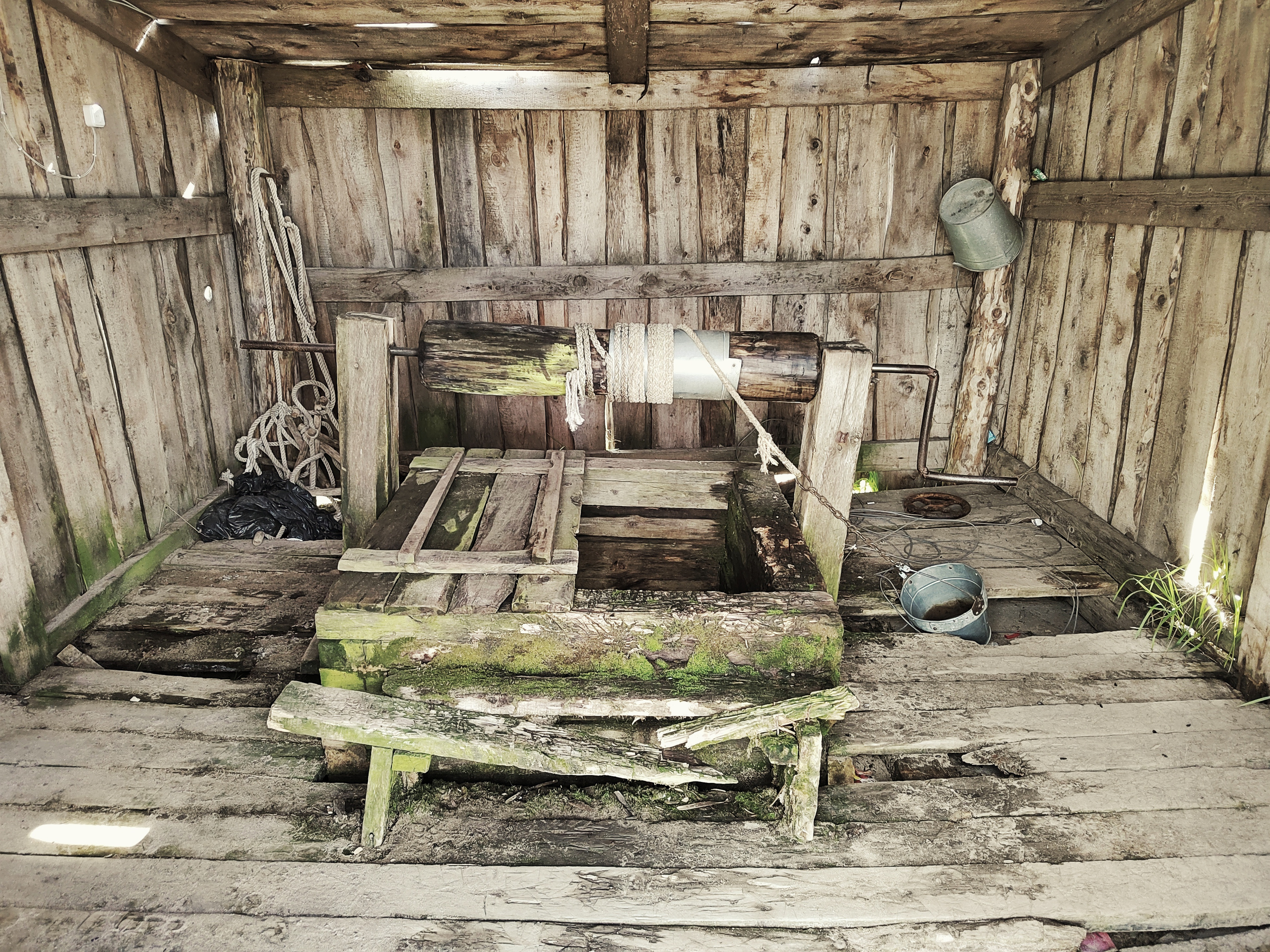 Действующий колодец в Кузомени