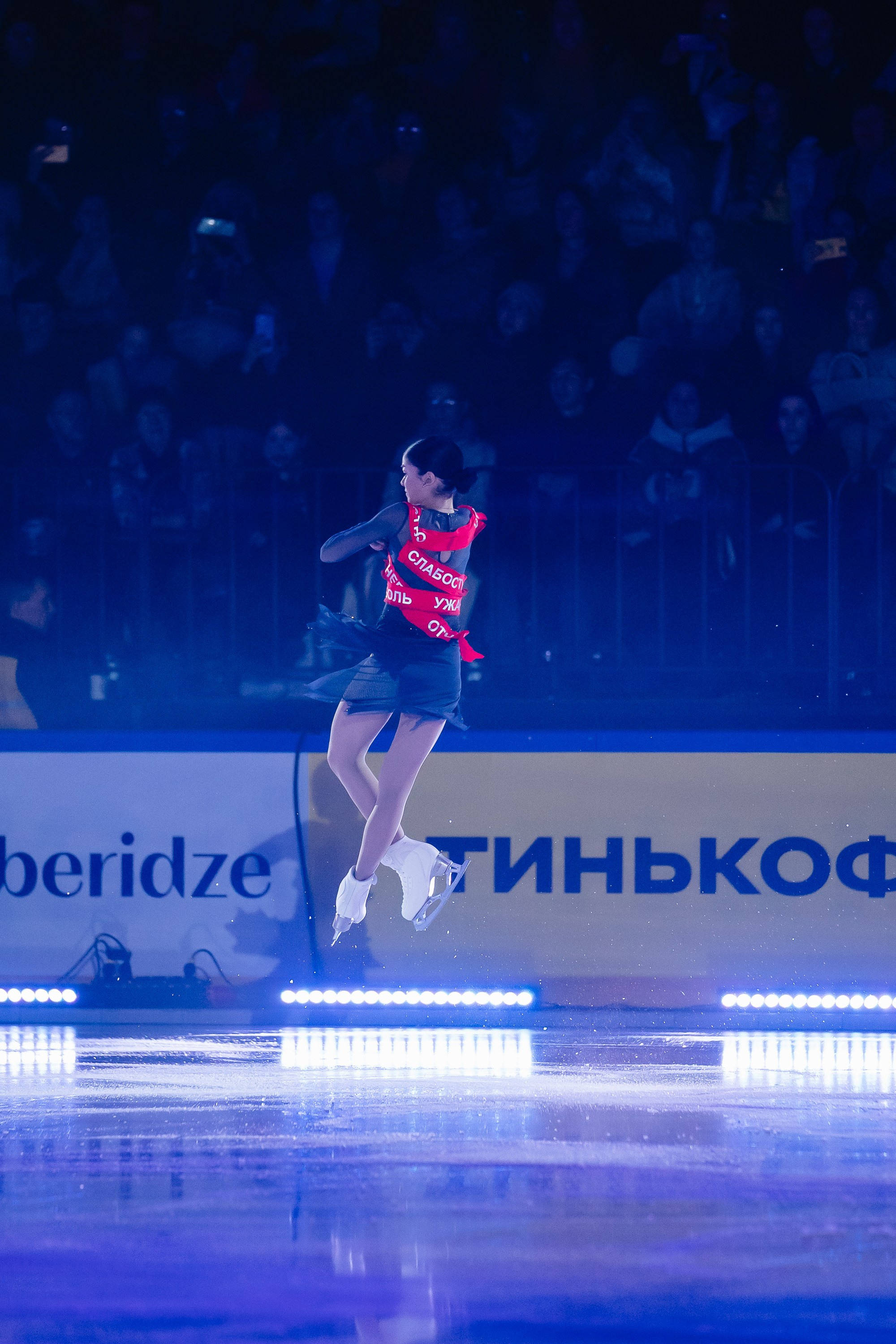 Шоу «Чемпионы на льду» в Новосибирске. Воробьева Ксения — Спортивный и танцевальный фотограф Новосибирск