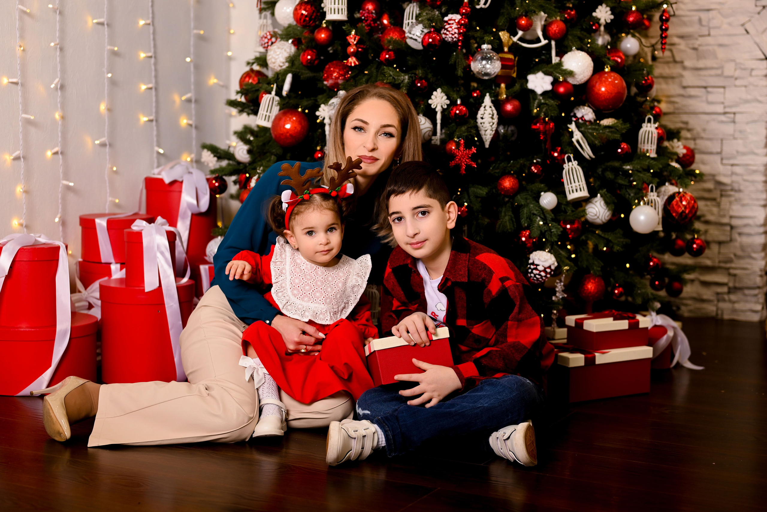 Семейная. Фотостудия Зефир. Фотосессии в студии под ключ. Москва. Семейные и детские фотосессии