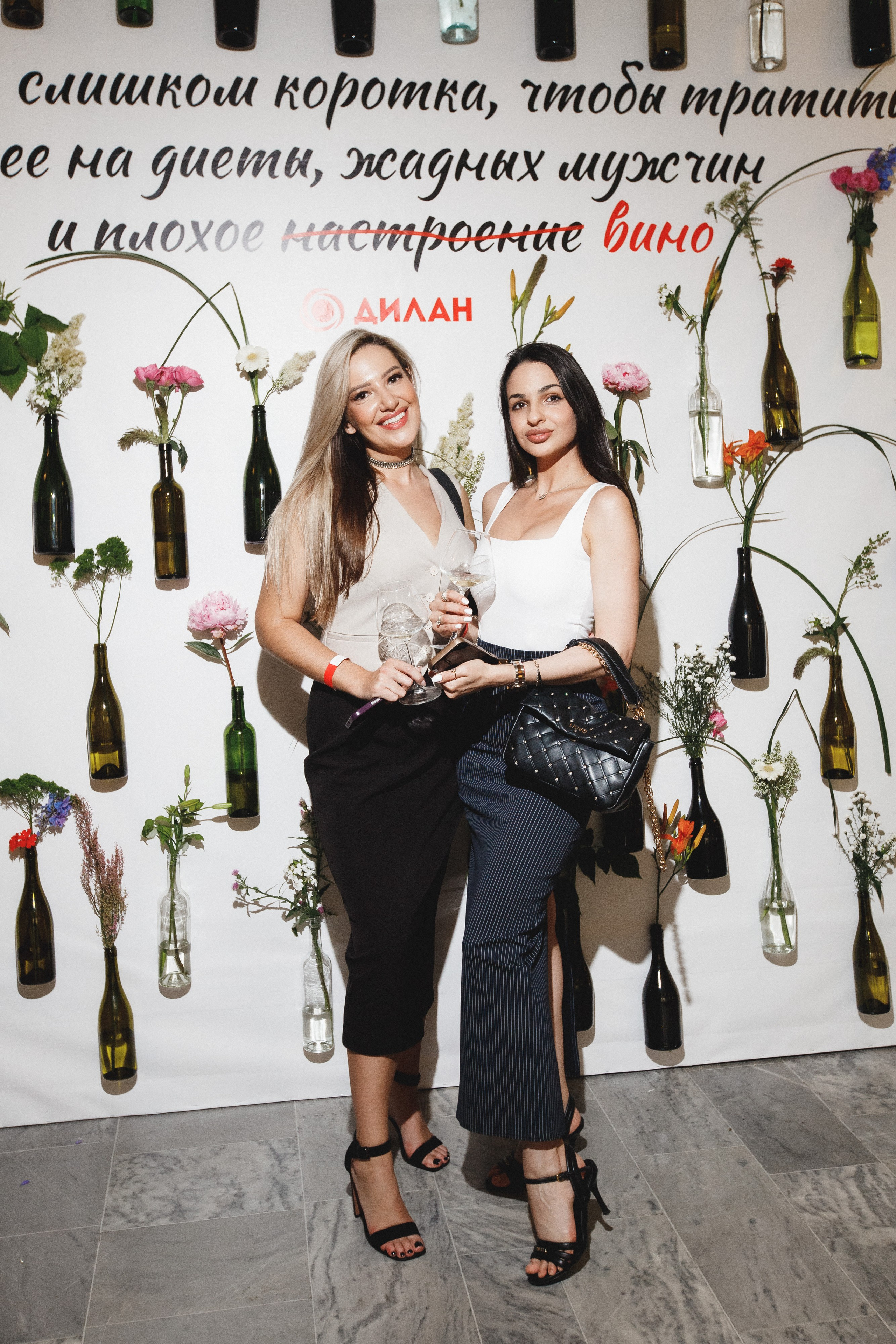 ФЕСТИВАЛЬ РОССИЙСКОГО ВИНА. СВОИ. ФОТООТЧЕТЫ-СОБЫТИЯ-МЕСТА