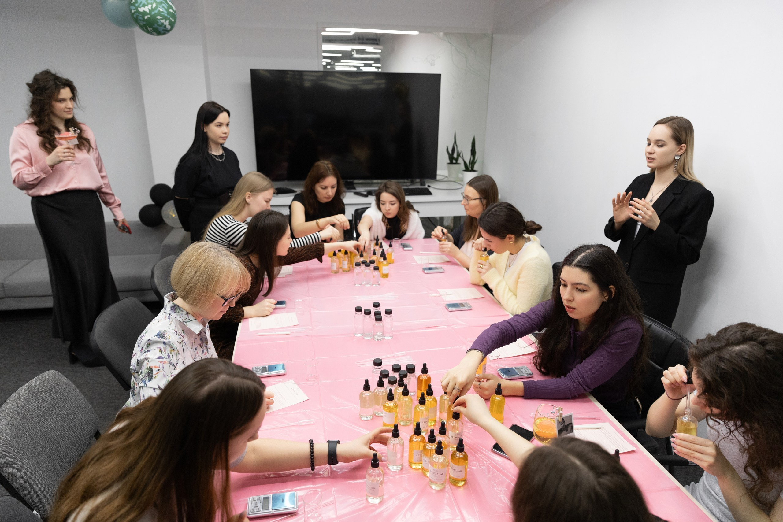 8 марта с АК БАРС Дом — мастер-класс и ароматный праздник от AROMALAGE