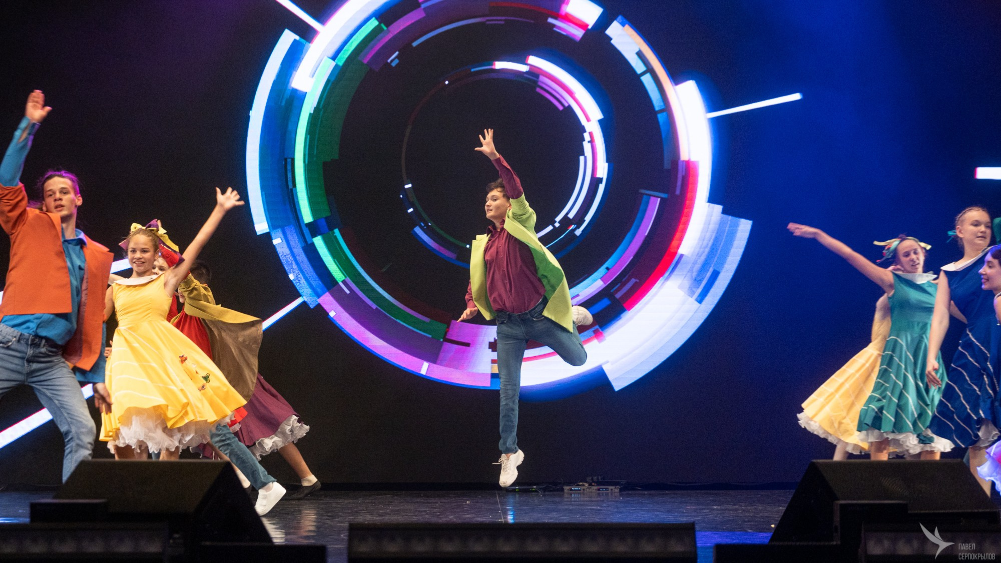 Юбилейный концерт студии эстрадного танца «Изумрудный город». Репортажный фотограф в Казани Павел Серпокрылов