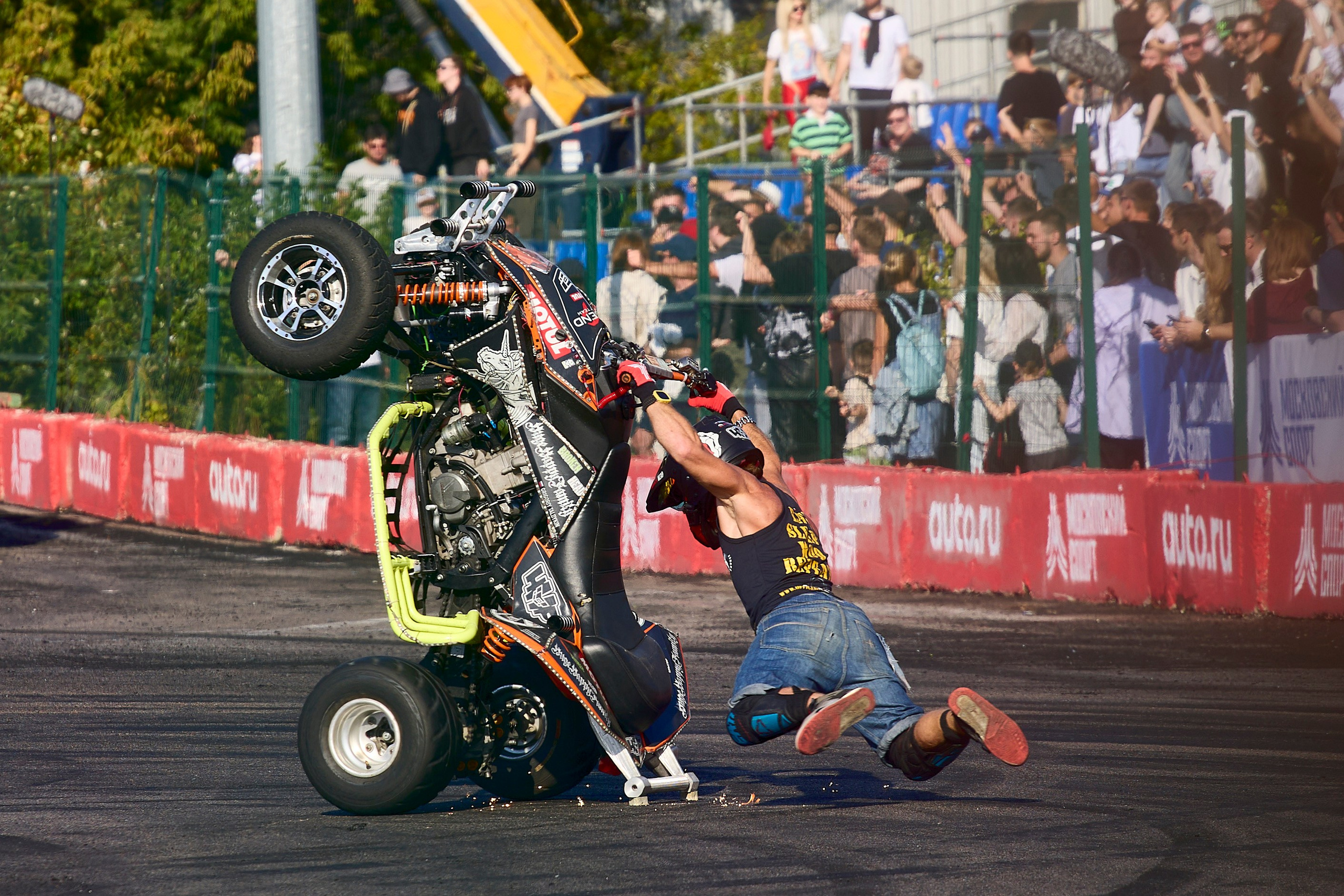 Это было невероятно! 🔥 Фестиваль технических видов спорта в Москве завершился, и два дня пролетели на одном дыхании!Мощь моторов, скорость дронов, визг шин и восторг зрителей — именно так выглядели 6-7 сентября 2025 года. Спасибо каждому гостю, пилоту и организатору, кто создал эту неповторимую атмосферу драйва и технологий! 💨Уже скучаем по этому адреналину! Ждем вас в следующем году — будет еще круче!#ФестивальТехноСпорта #Москва2025 #Итоги #Спасибо #Адреналин
