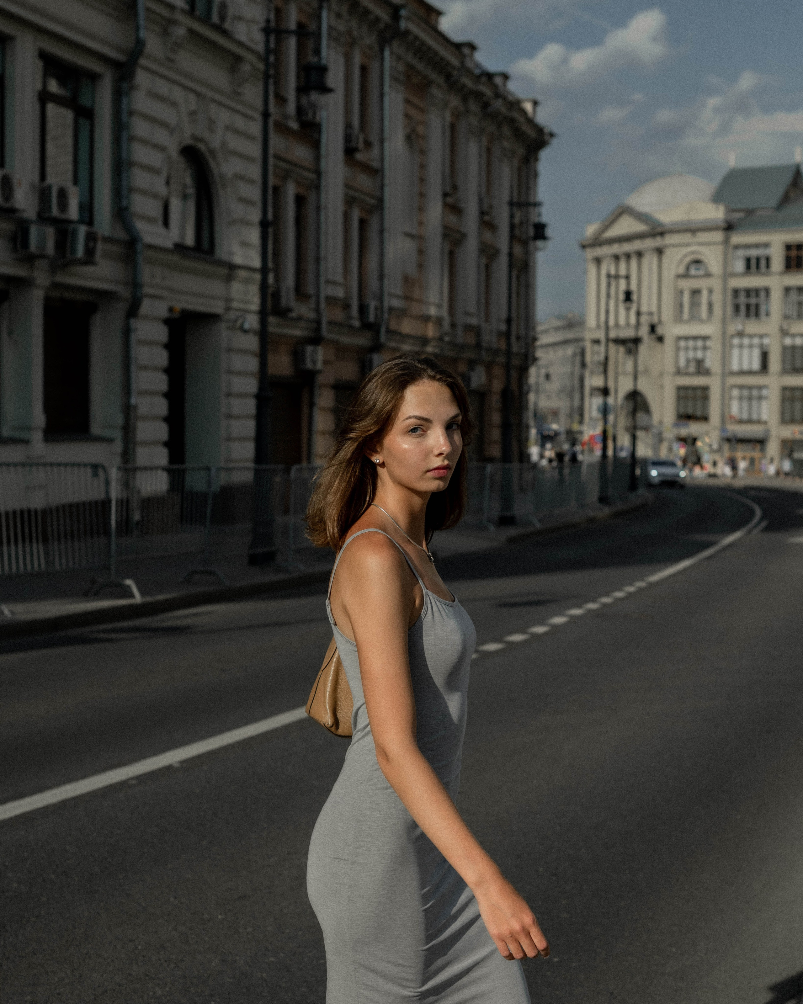 Аня. Женский фотограф. Создатель украшений ручной работы. Модель