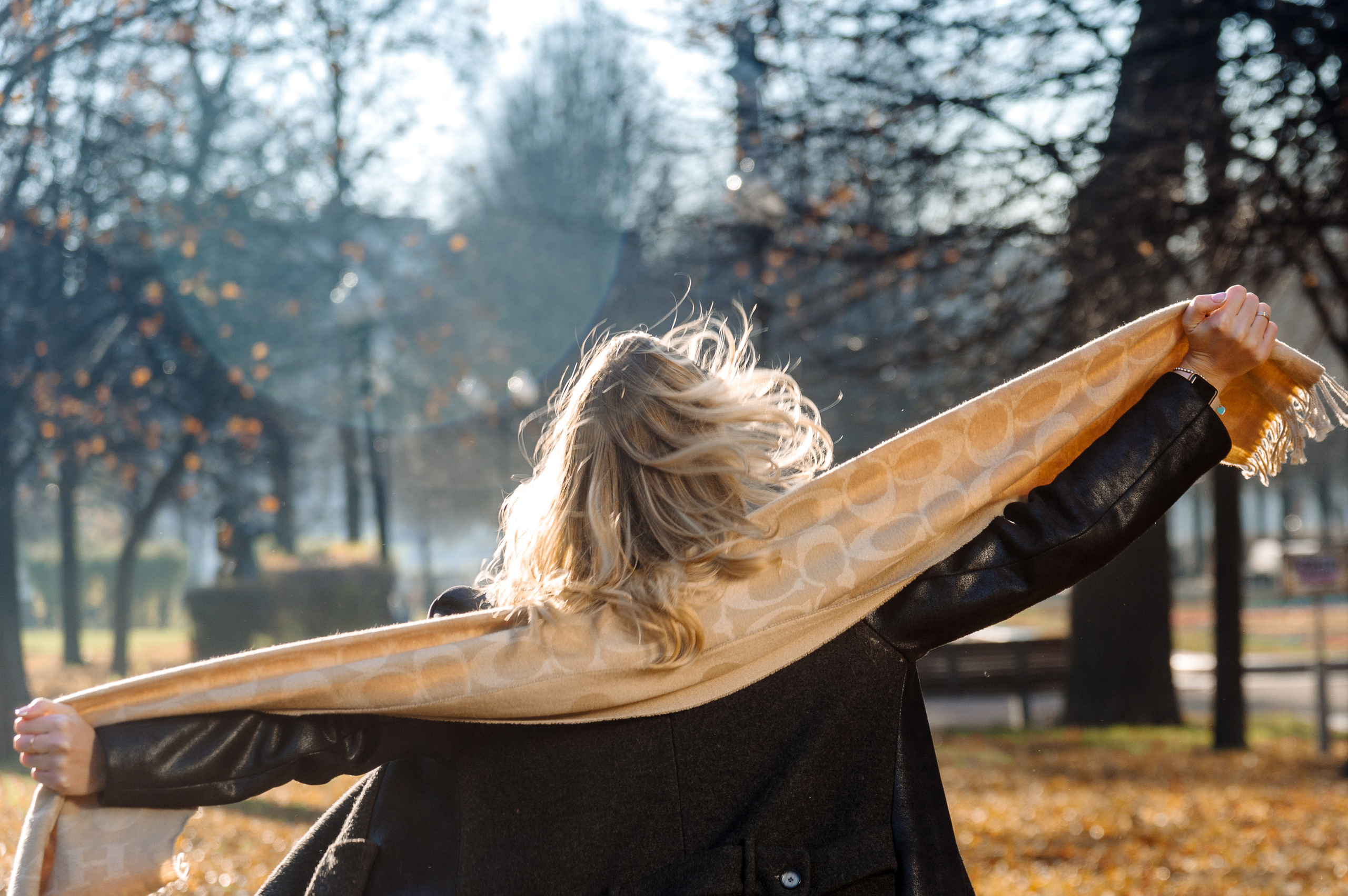 Атмосферное место для фотосессии в сквере Цветной Бульвар. Семейный фотограф в Москве Елена Снегирева